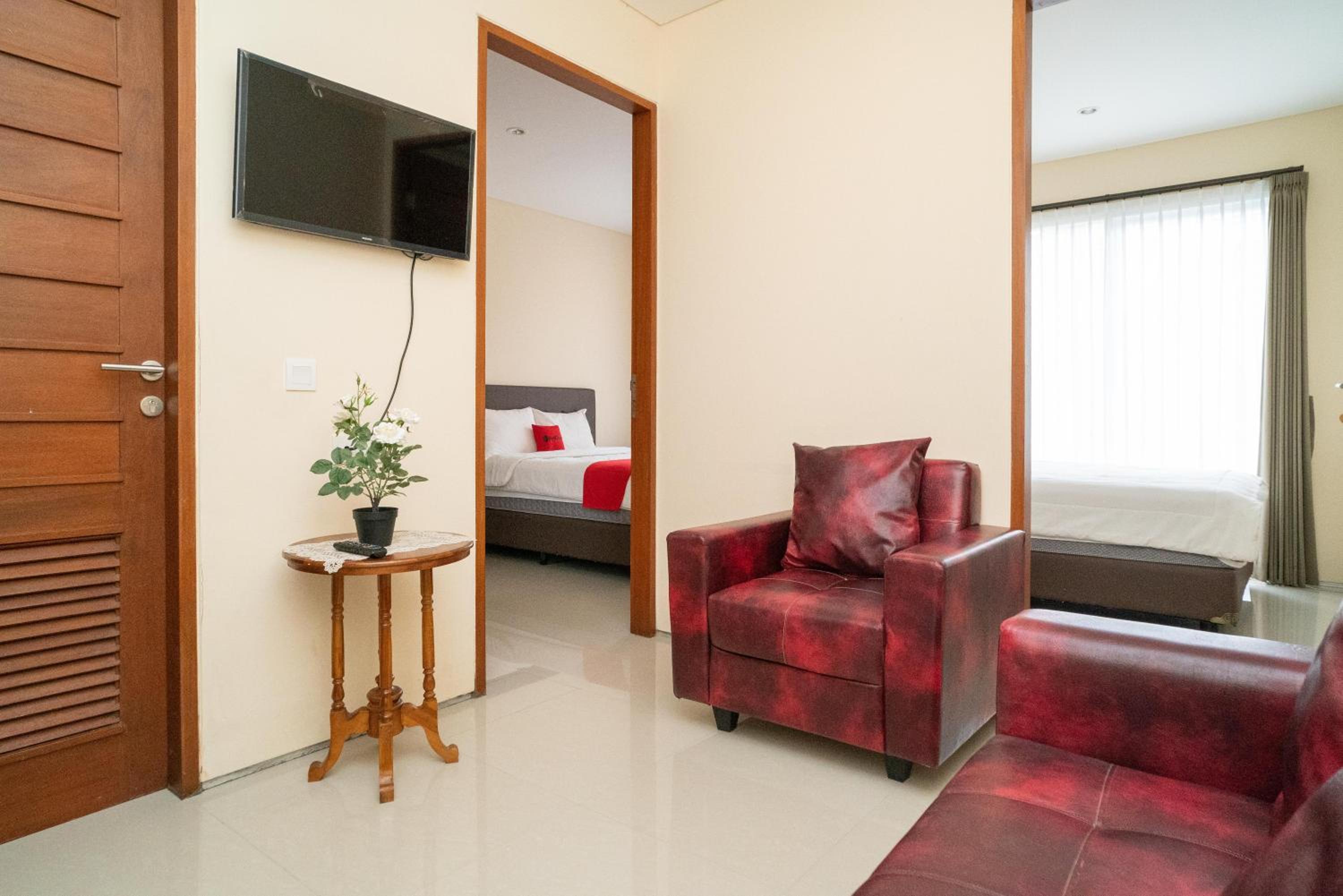 Family Suite - Photo 11