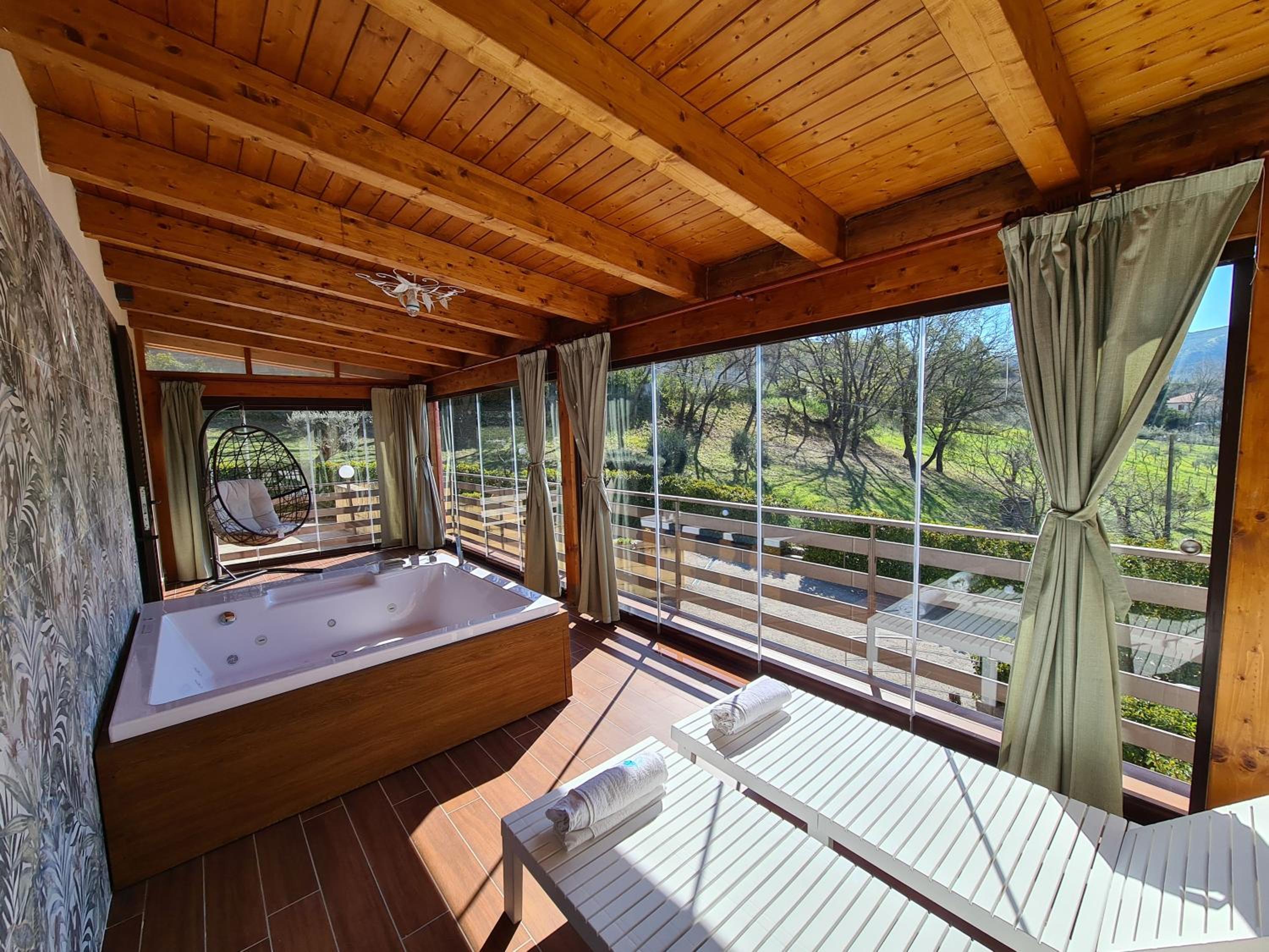 King Room with Spa Bath photo 3