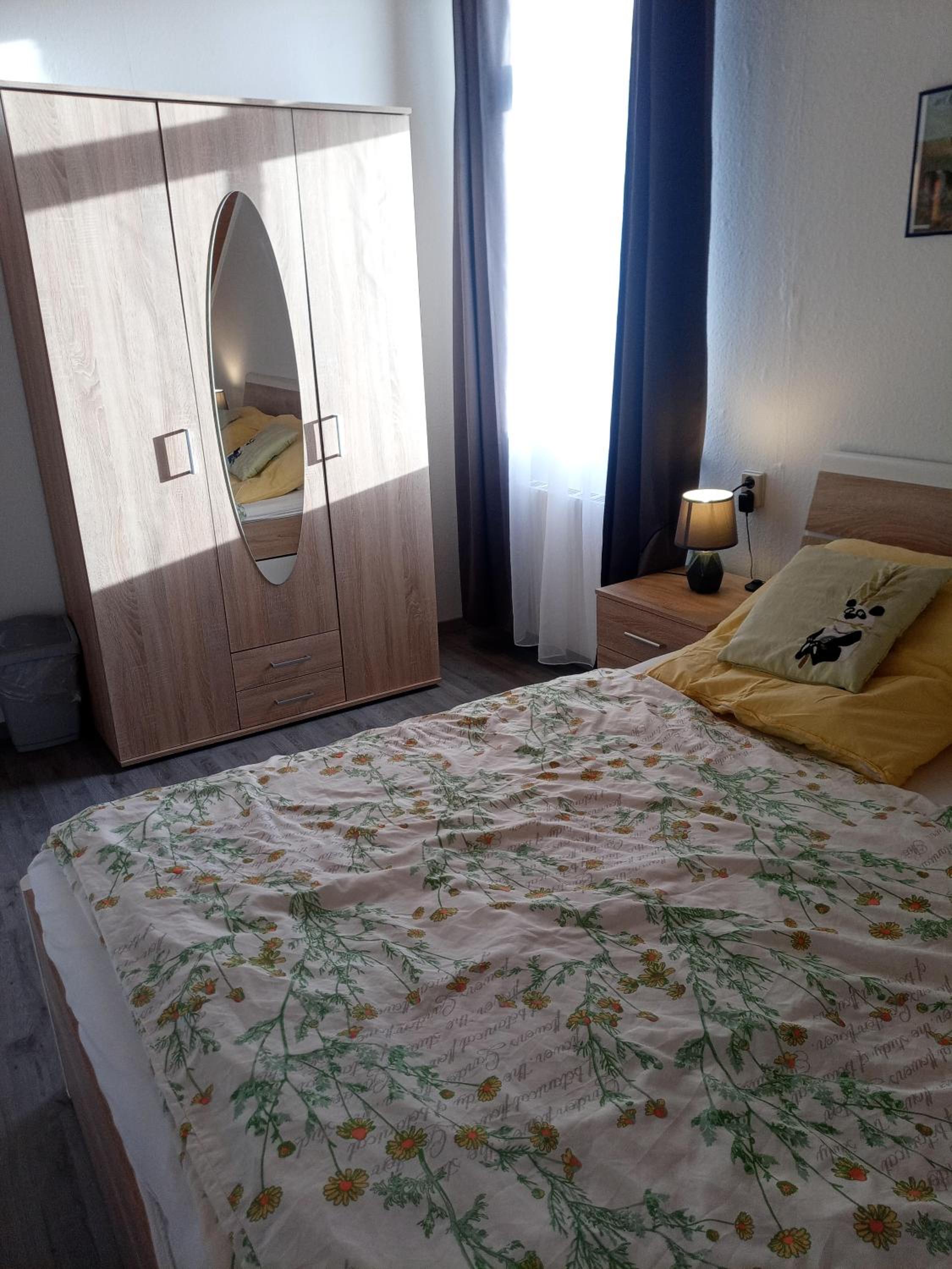 Two-Bedroom Apartment - Photo 21