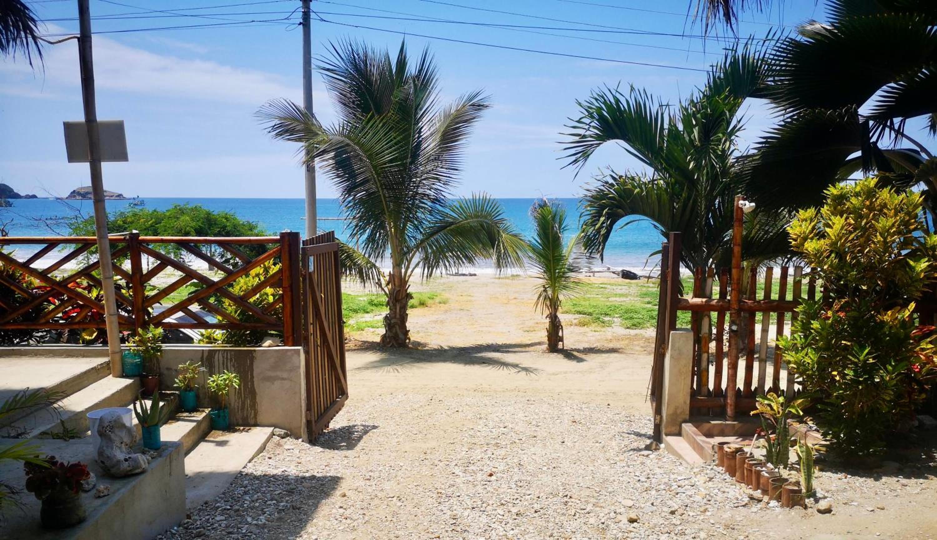 Bungalow with Sea View - Photo 4