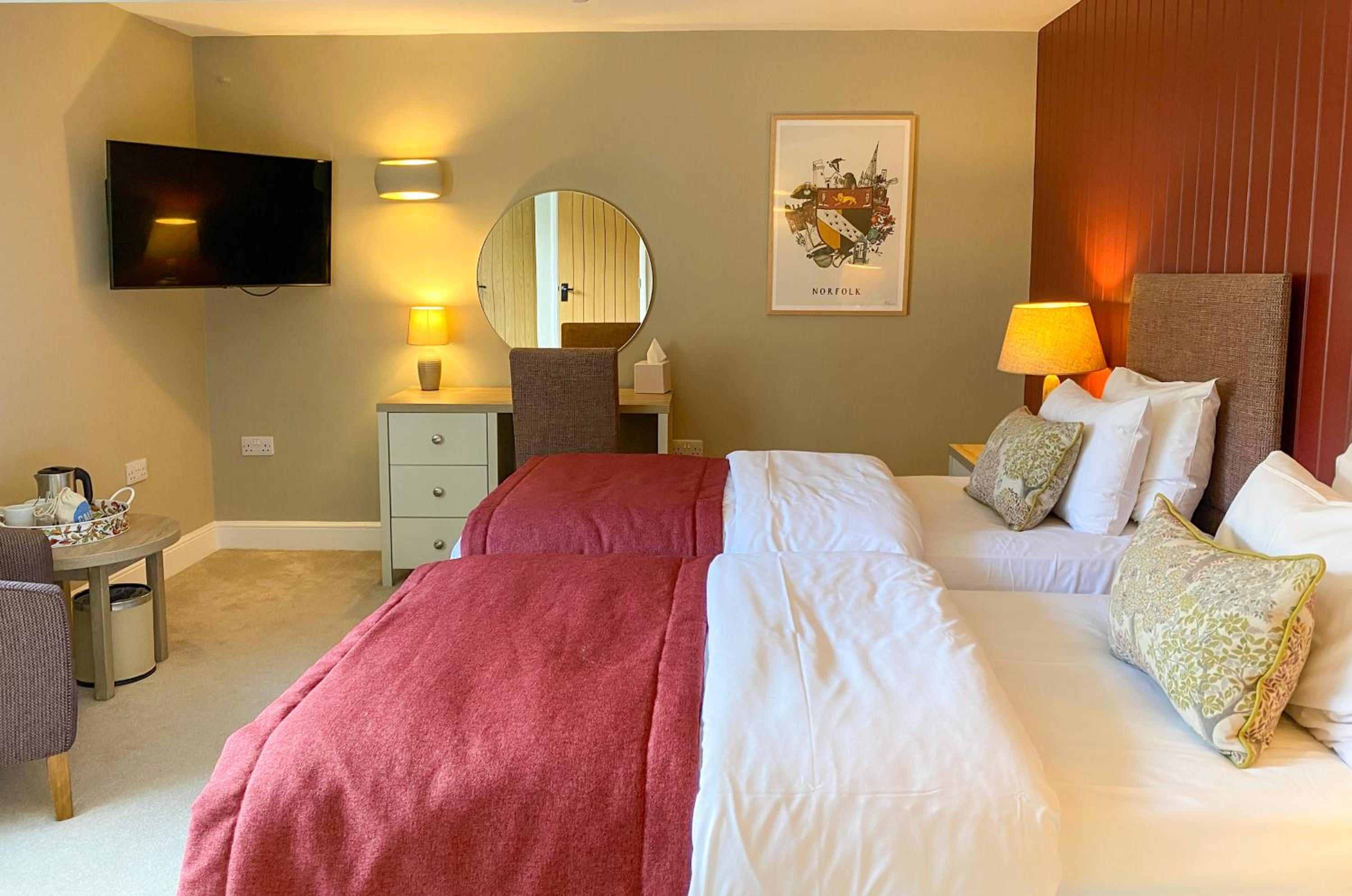 Superior Double or Twin Room photo 2