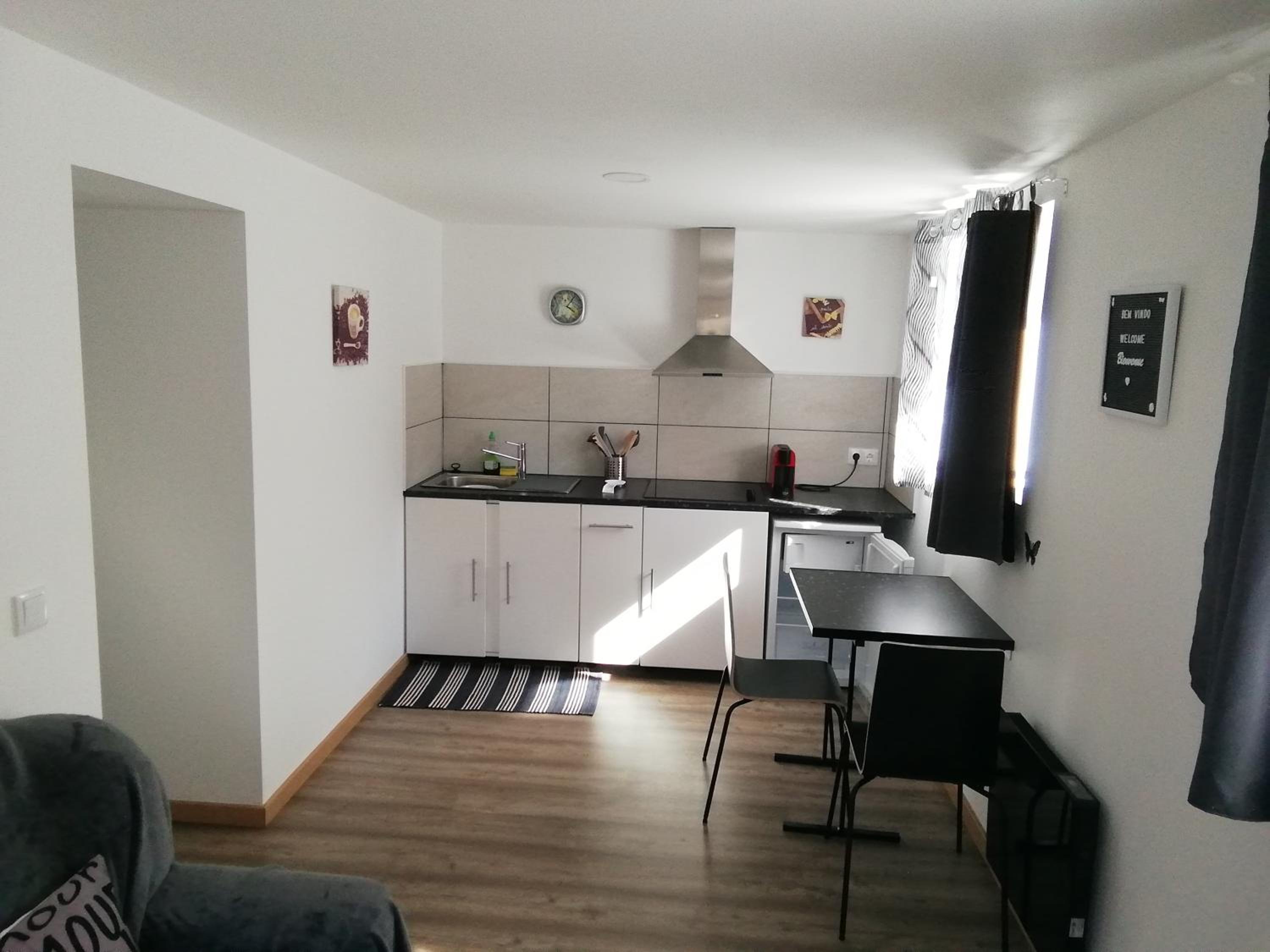 One-Bedroom Apartment - Photo 8