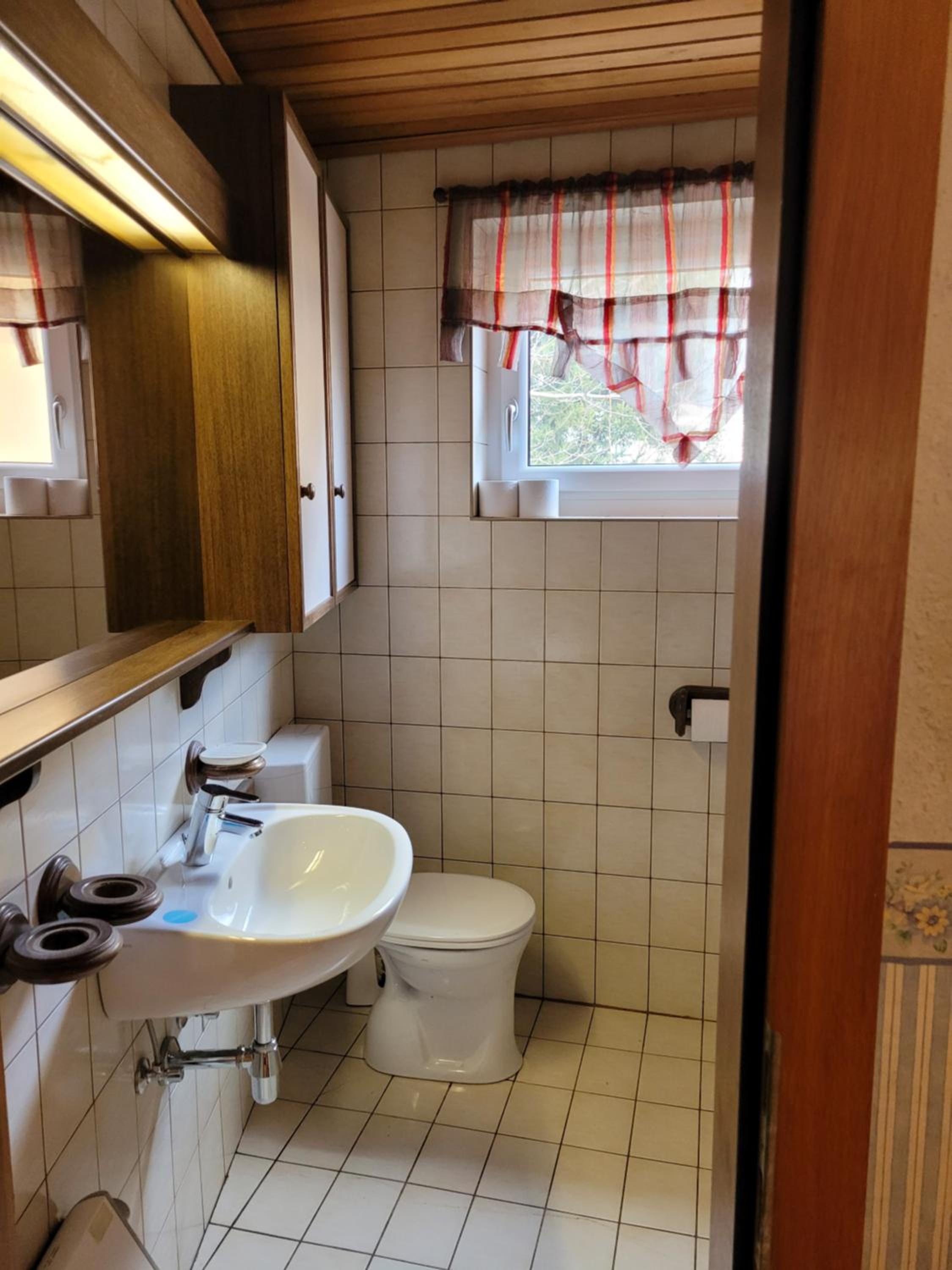 Three-Bedroom Apartment - Photo 4