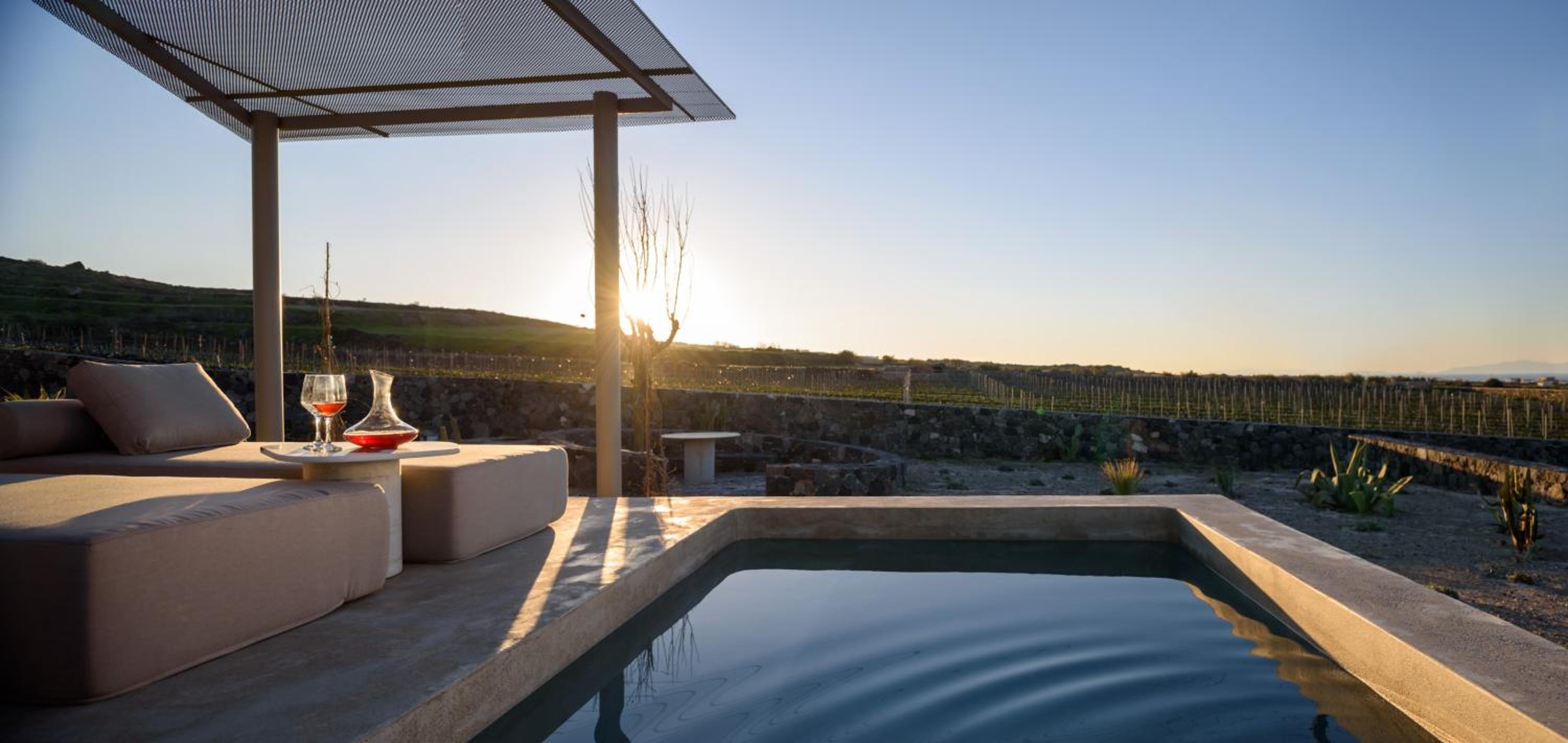 Ruby Suite with Plunge Pool and Sea View - Photo 9