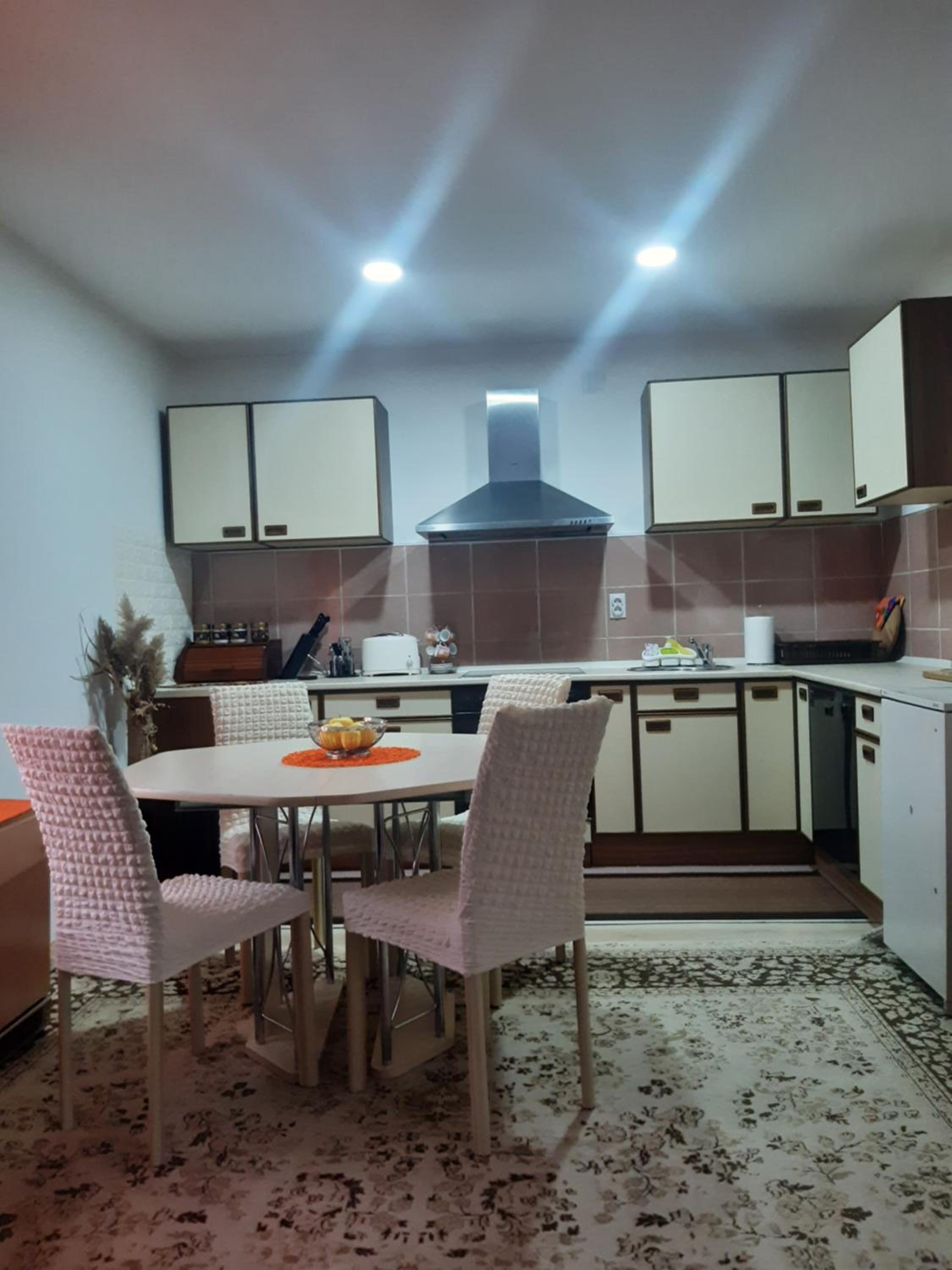 Apartment photo 3