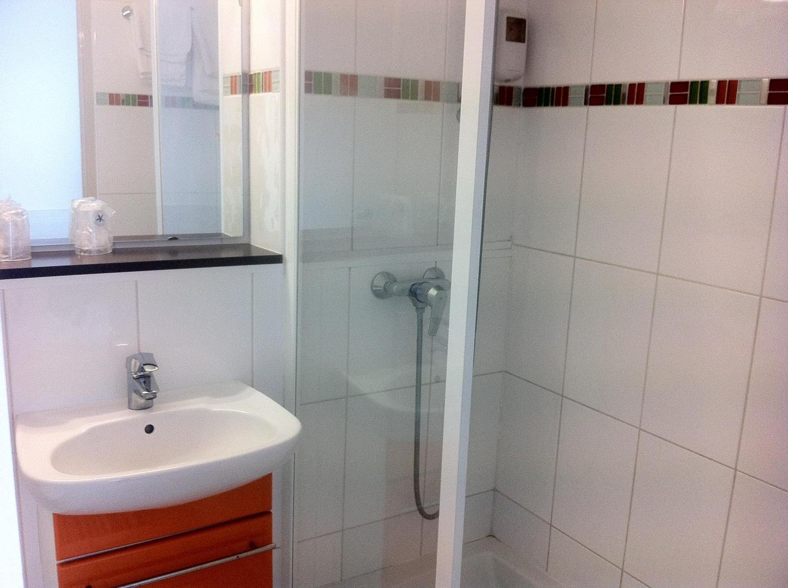 Standard Double Room 1 or 2 people - Photo 7
