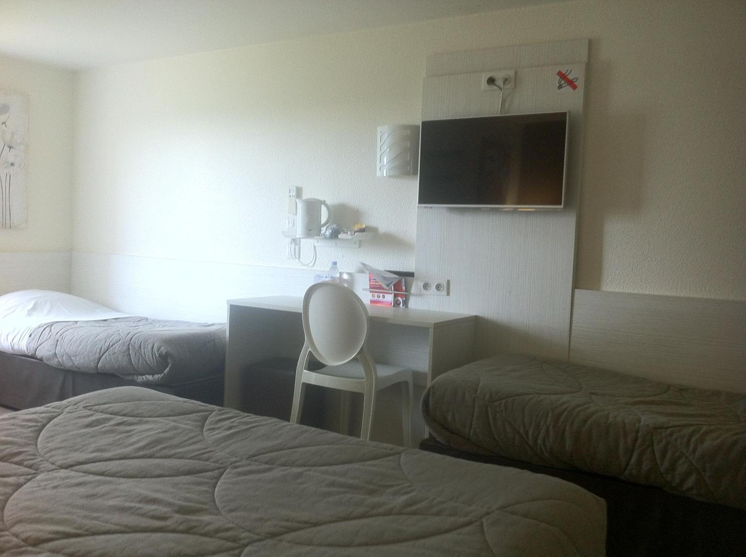 Superior Quadruple Room - Photo 4