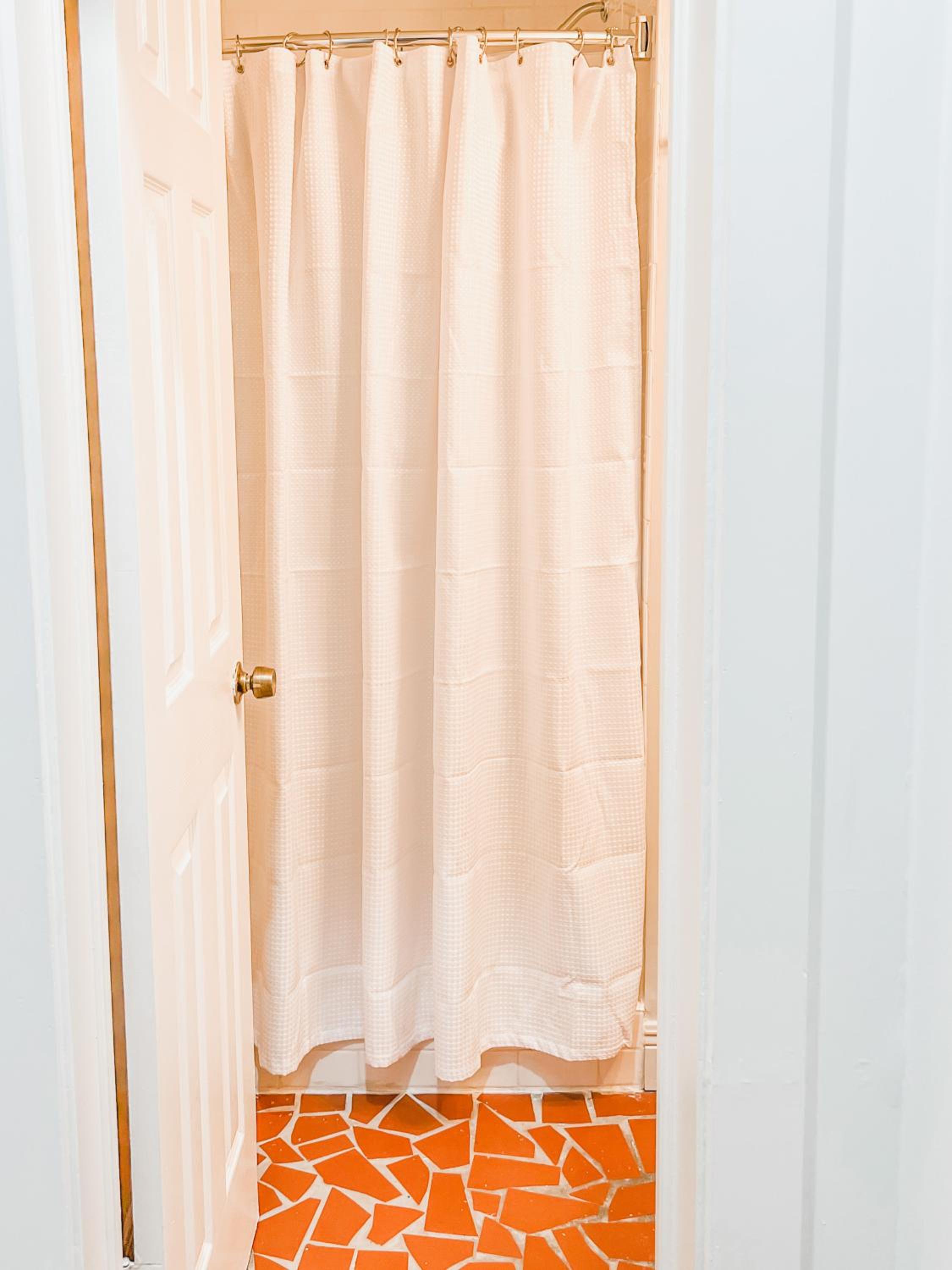 One bedroom Plus Upscale Sofa Bed (1st Floor) - Photo 15