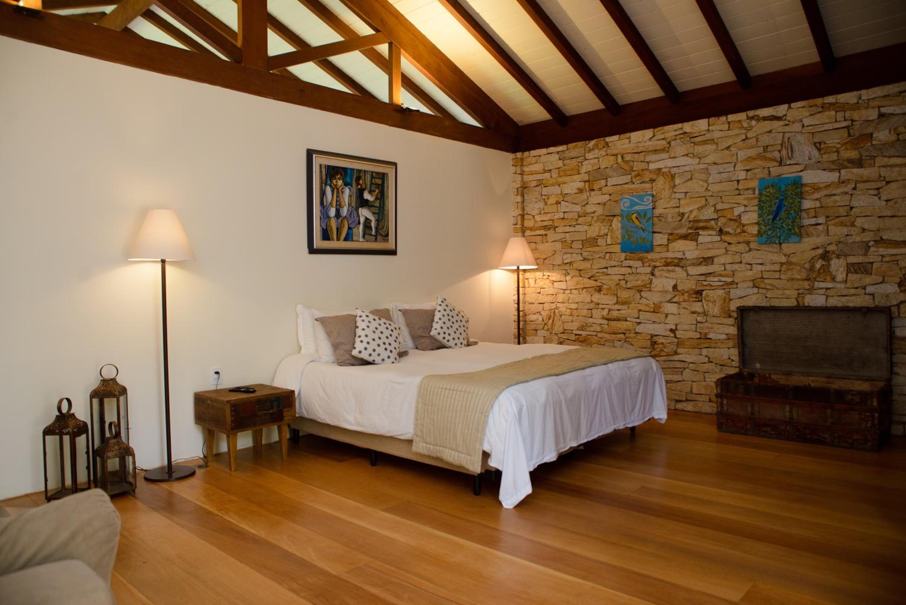 Deluxe Suite with Spa Bath