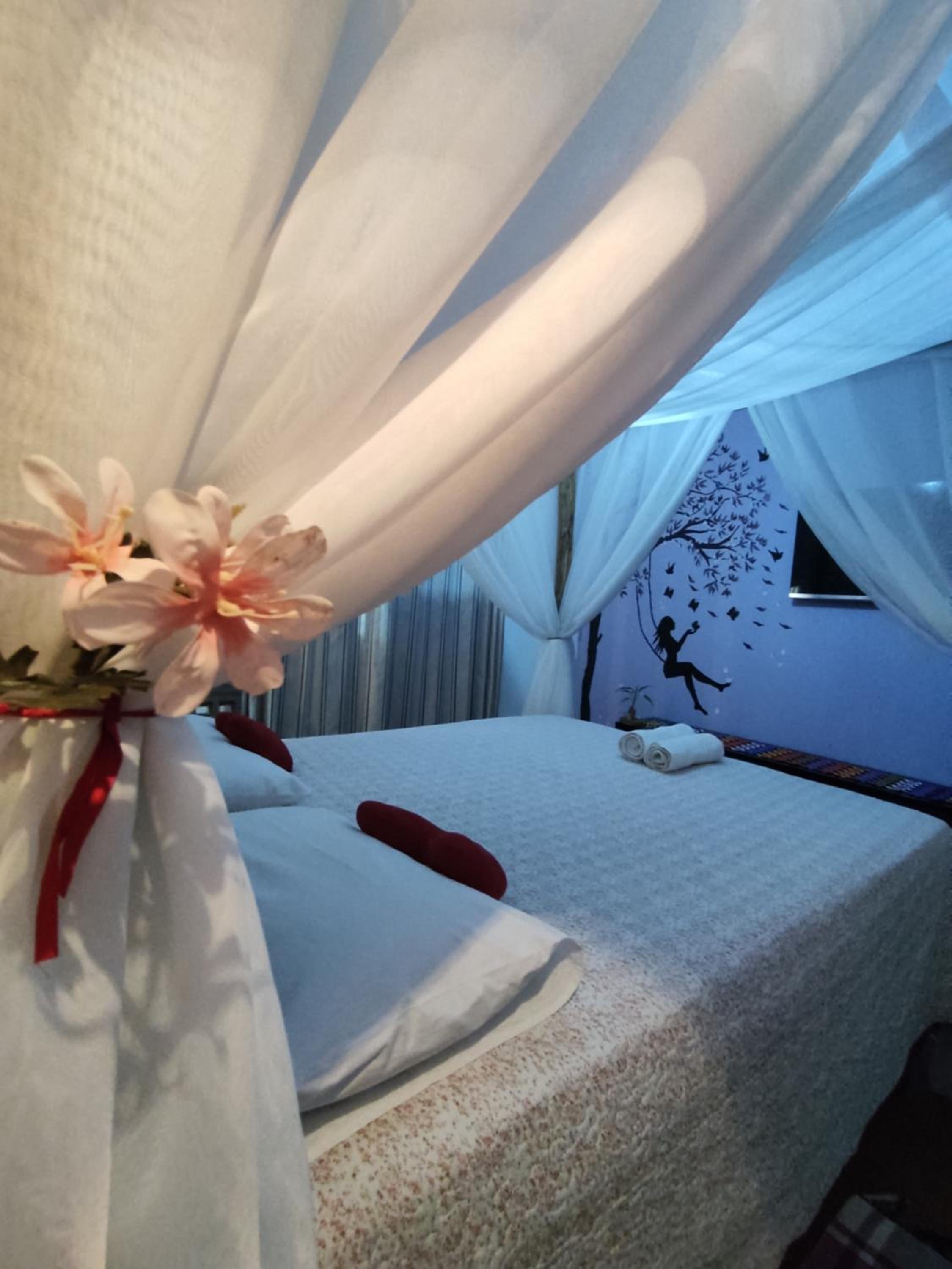 Deluxe King Suite - Photo 1
