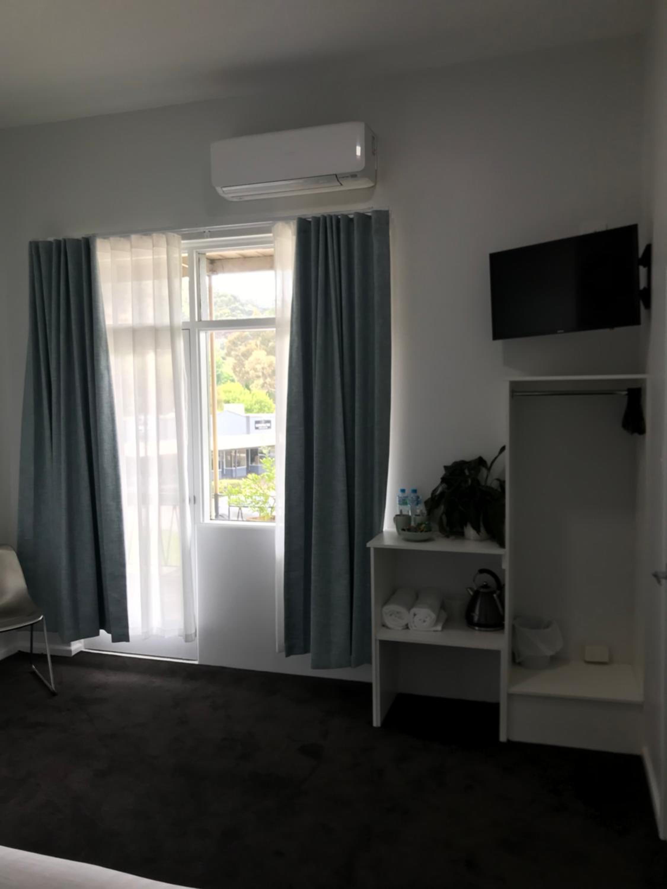 Double Room with Balcony - Photo 2