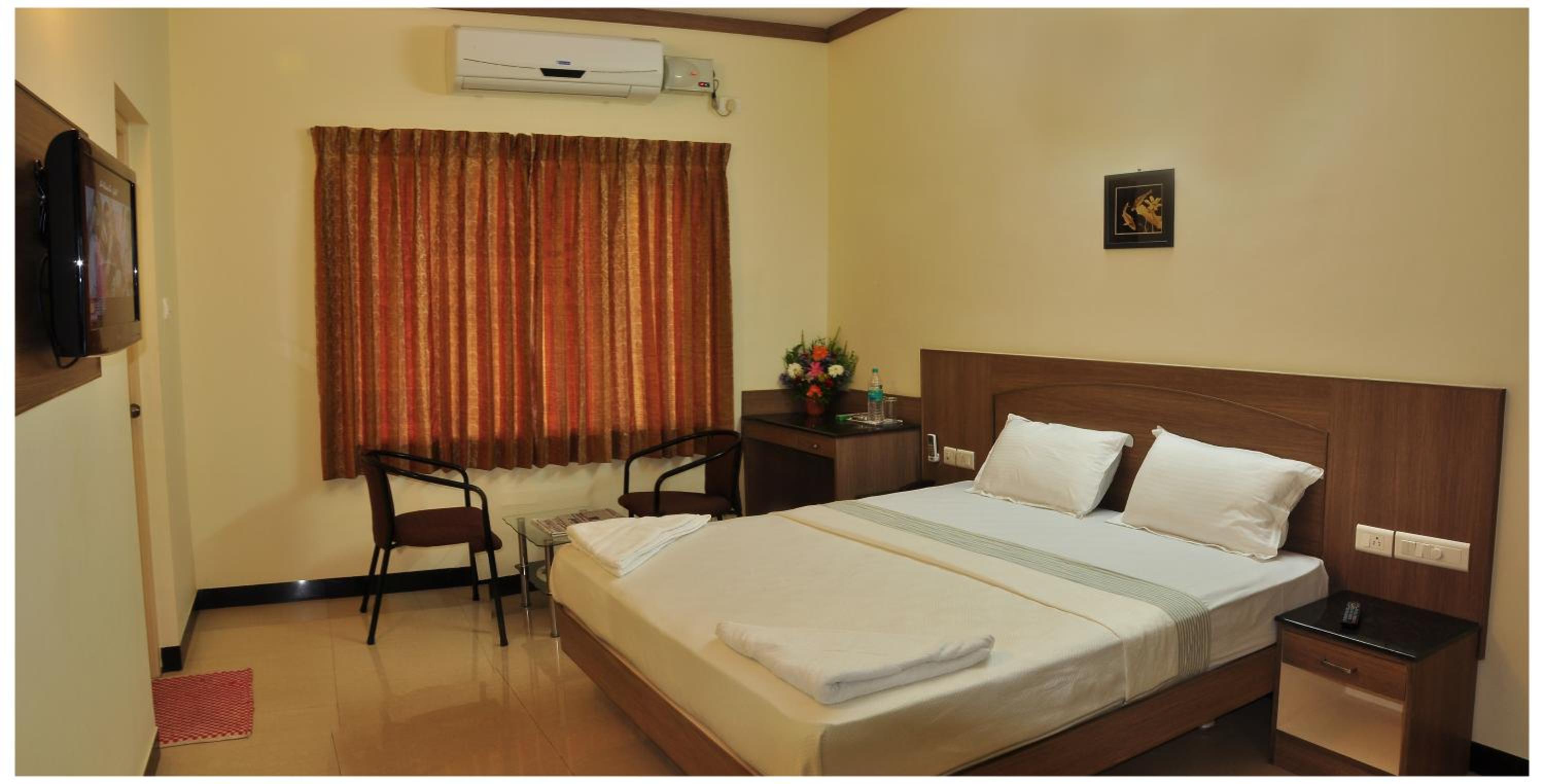 Deluxe Double Room photo 2