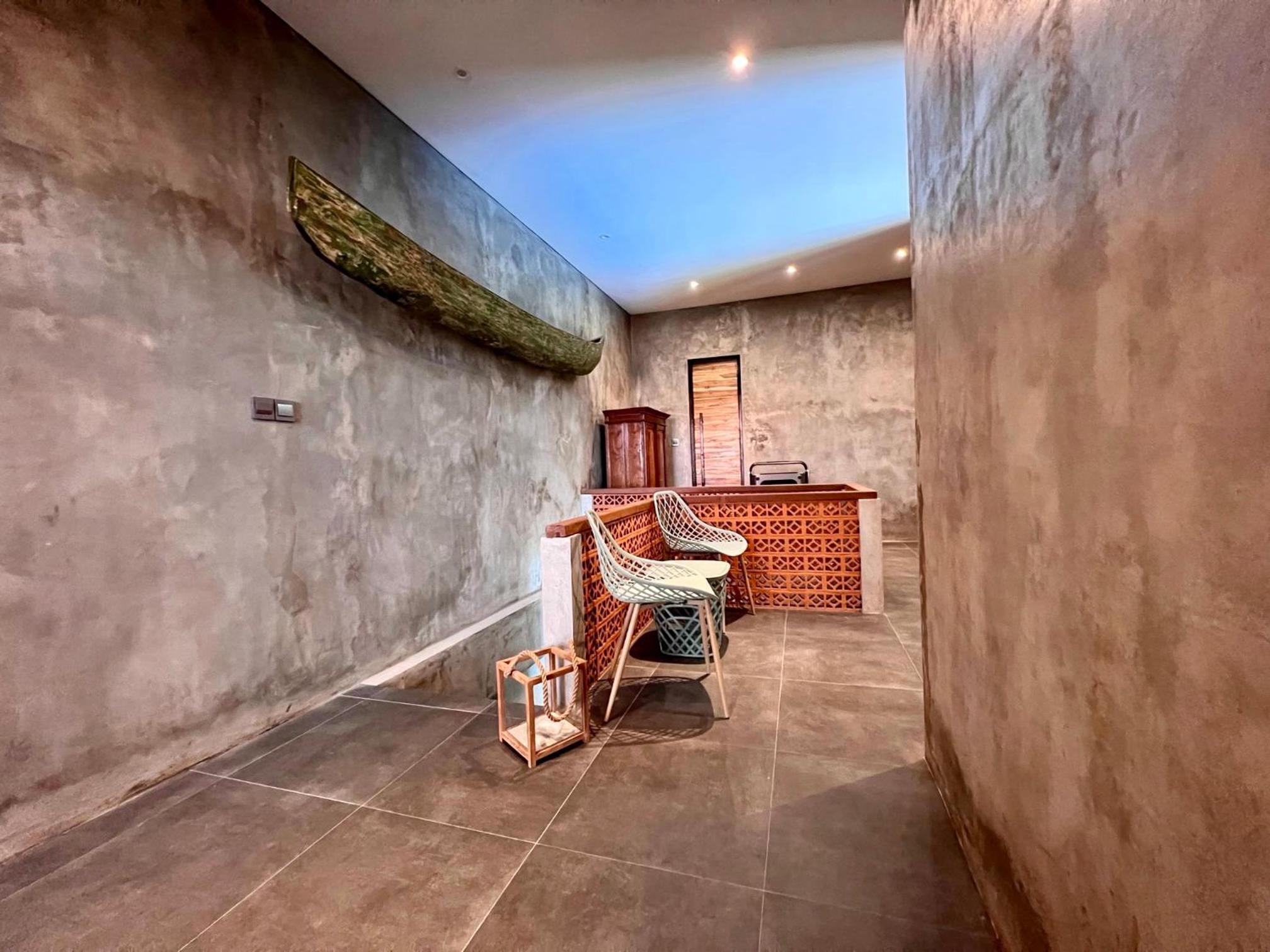 Villa with Private Pool - Photo 12