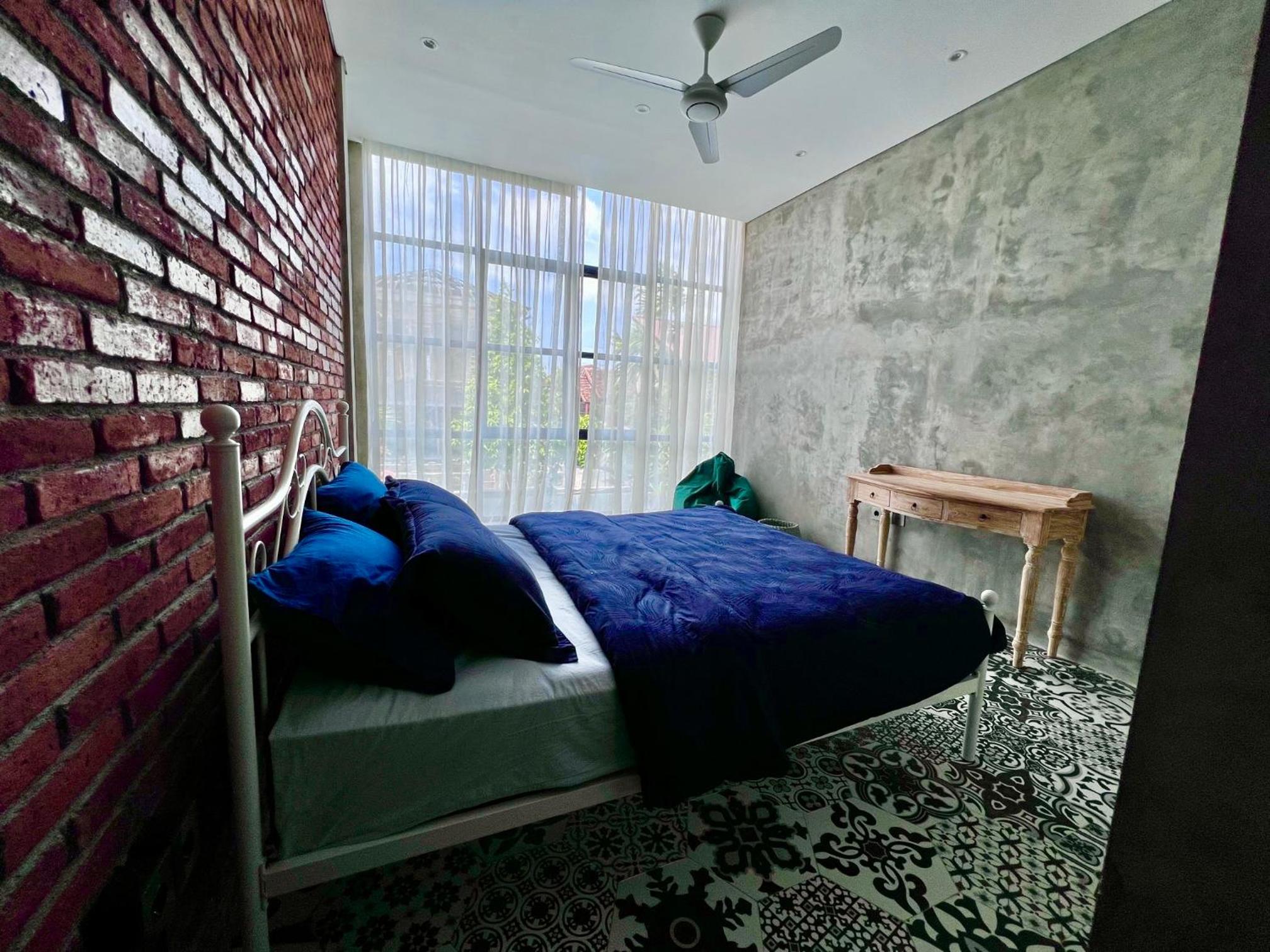 Villa with Private Pool - Photo 9