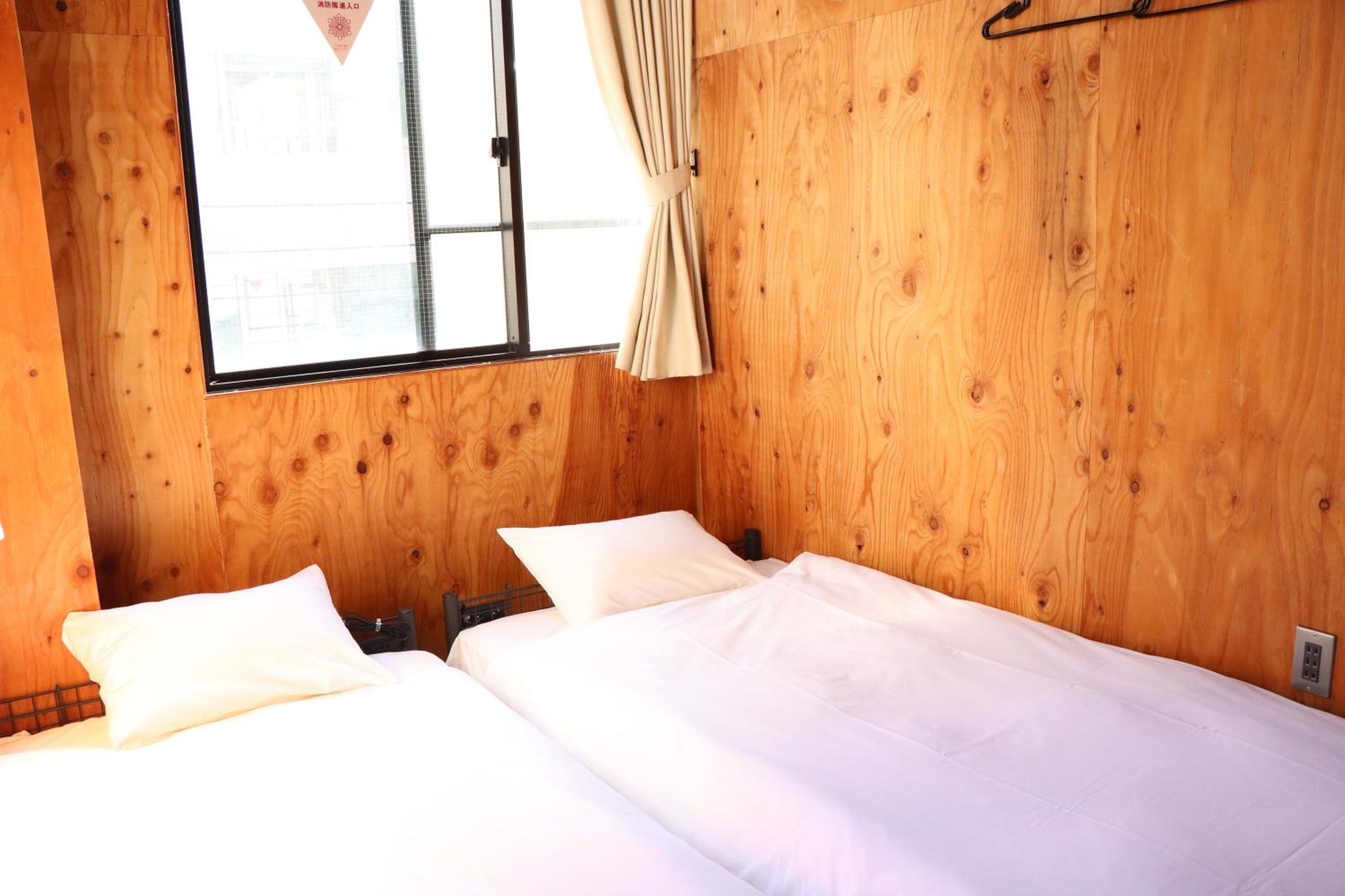 Standard Twin Room photo 2