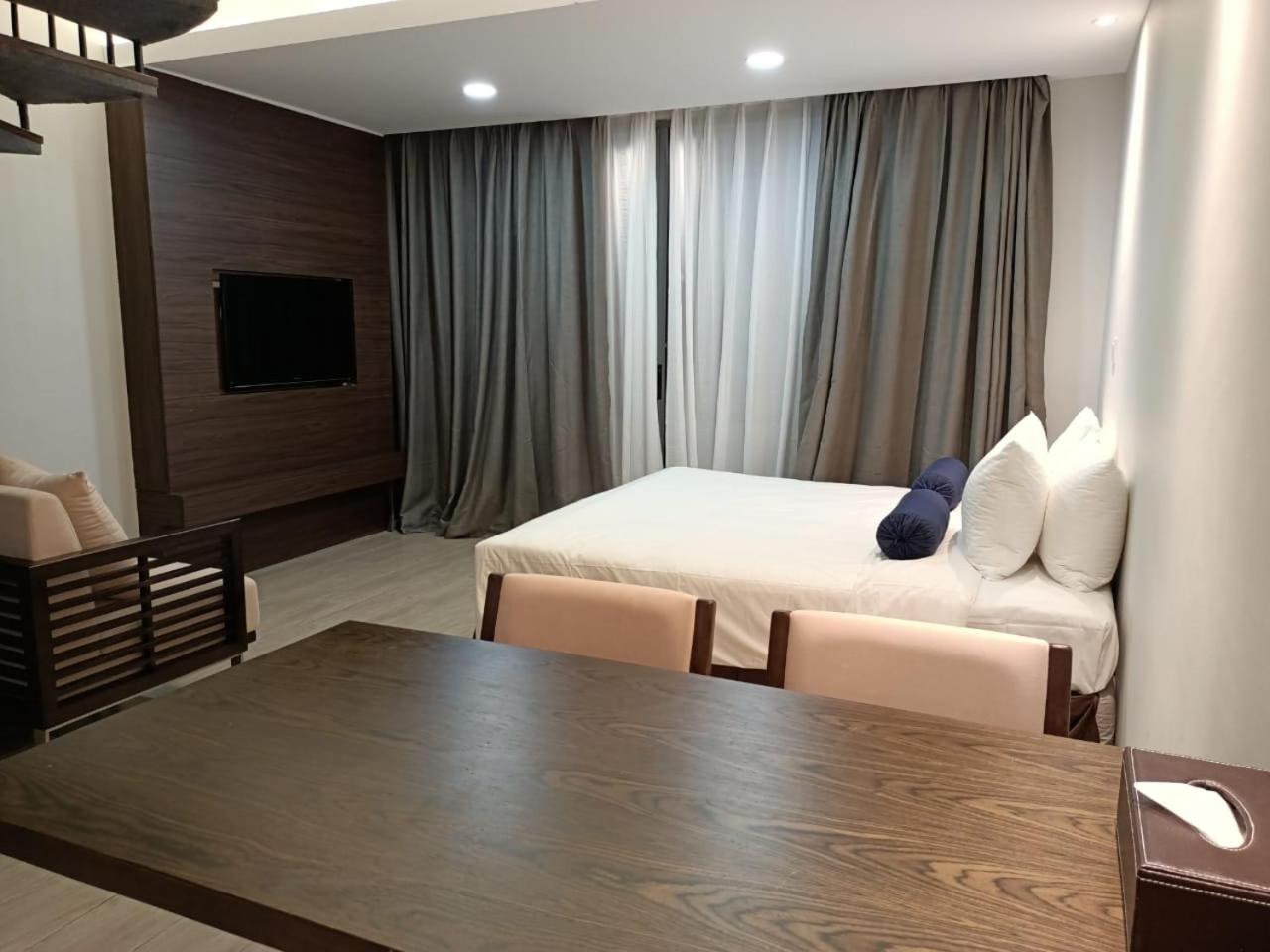 Family Suite - Photo 8