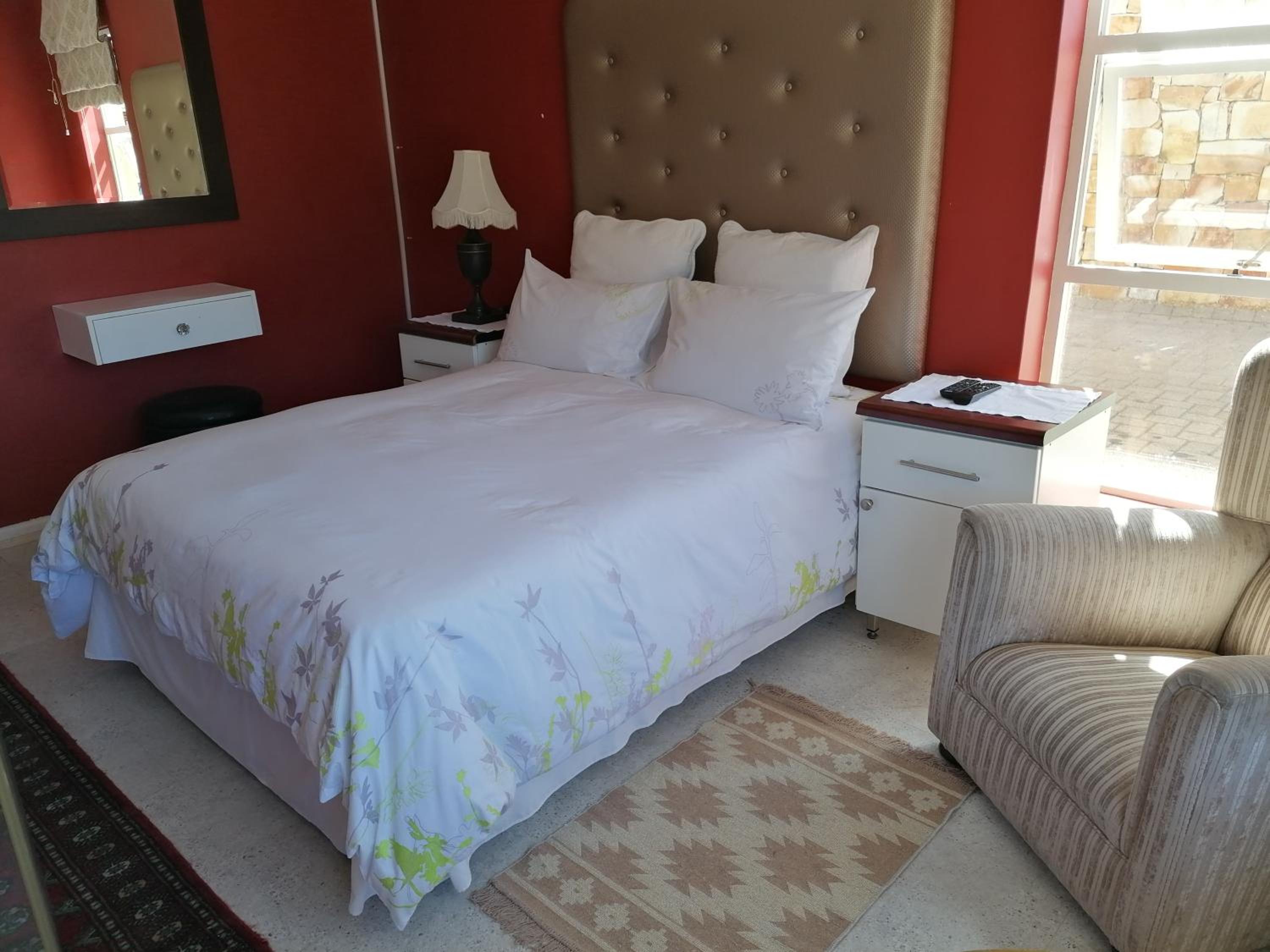 Double Room With Partial Sea View photo 2