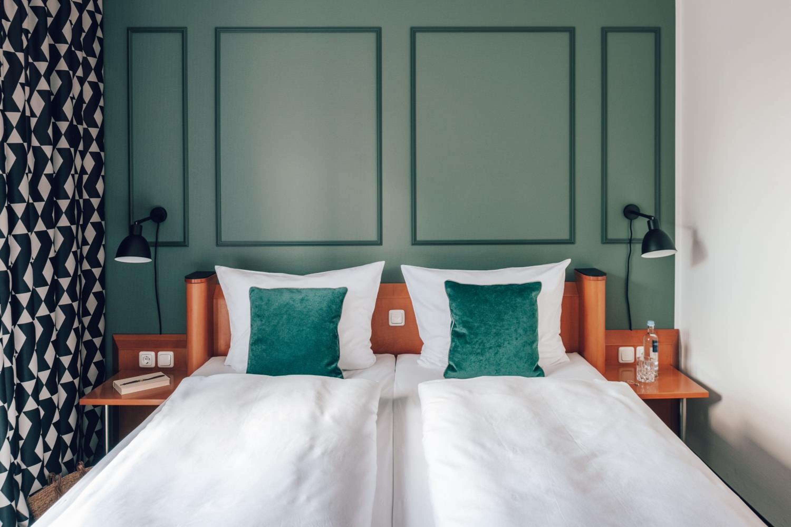 Standard Double Room - Photo 1