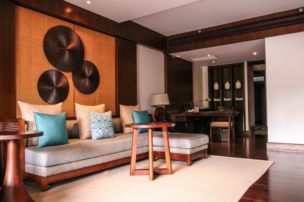 Deluxe Suite(Need to make appointment 1 day in advance:  Complimentary daily 60 minutes message for one person only) - Photo 3