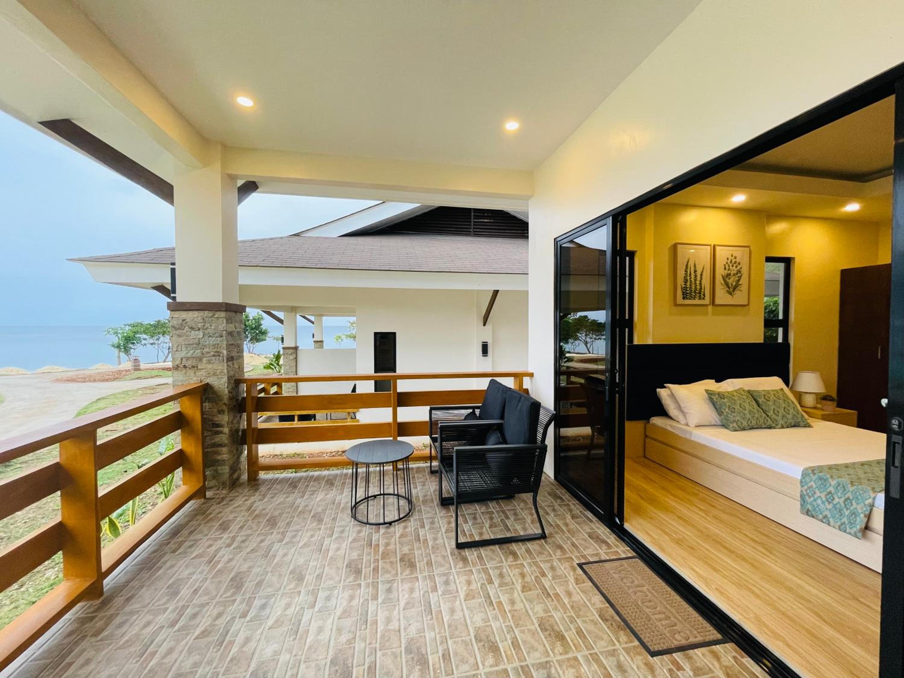 Deluxe Double or Twin Room with Pool View - Photo 5