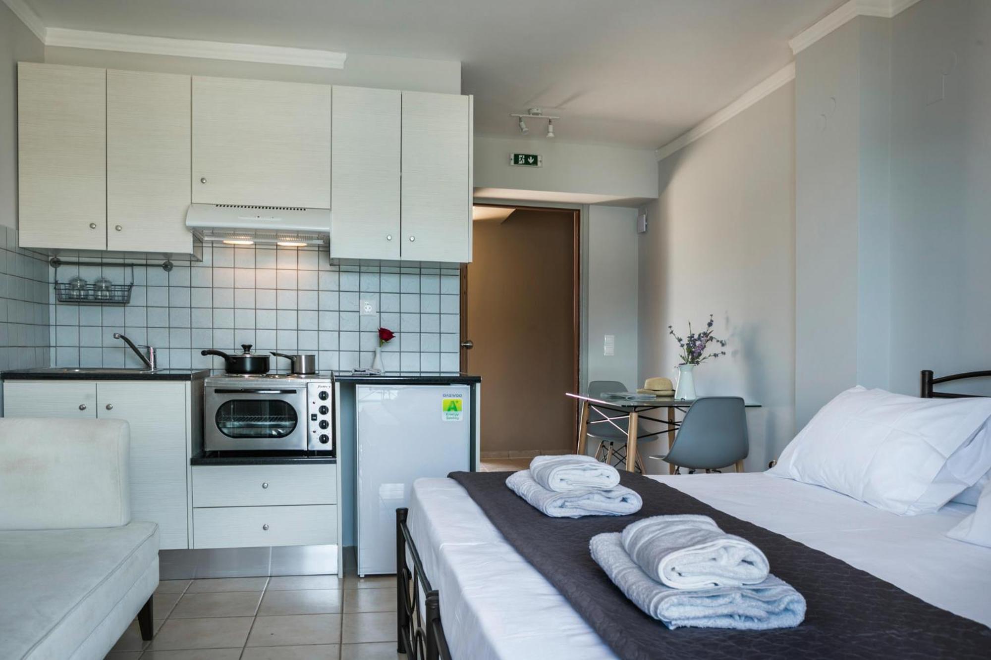 Deluxe Double Room with Sea View photo 2