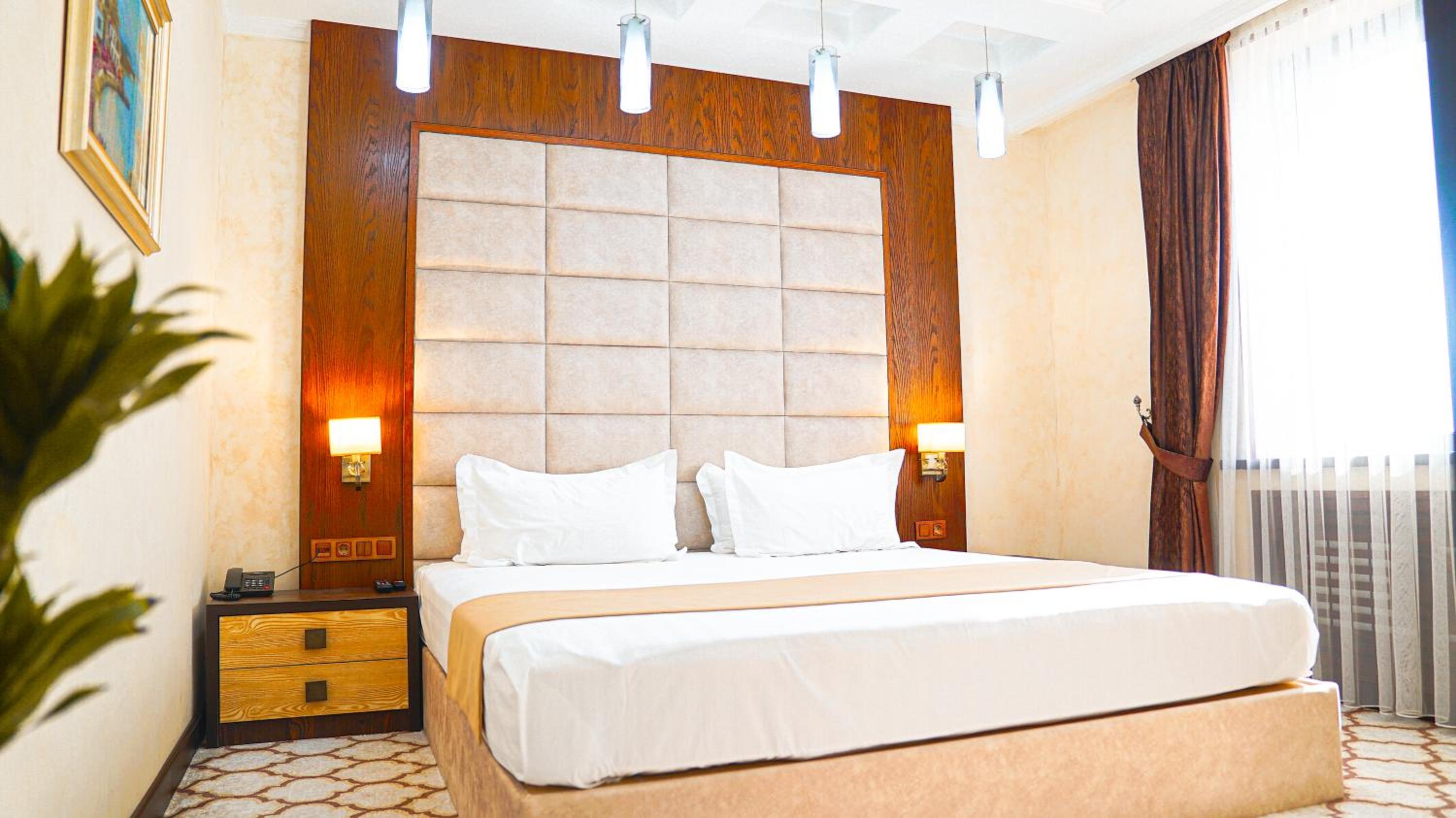 Deluxe Double Room with Bath
