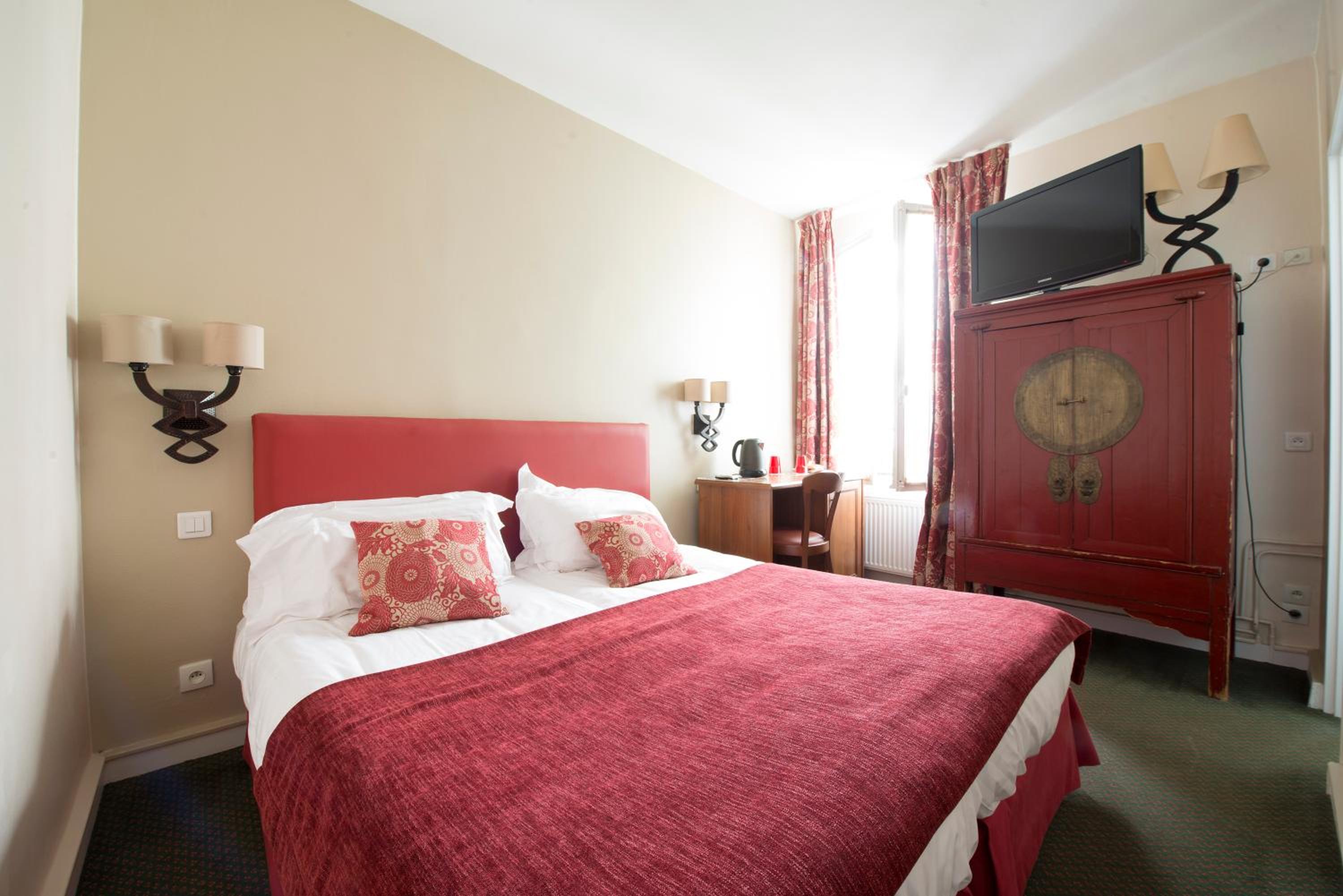Standard Double Room photo 2