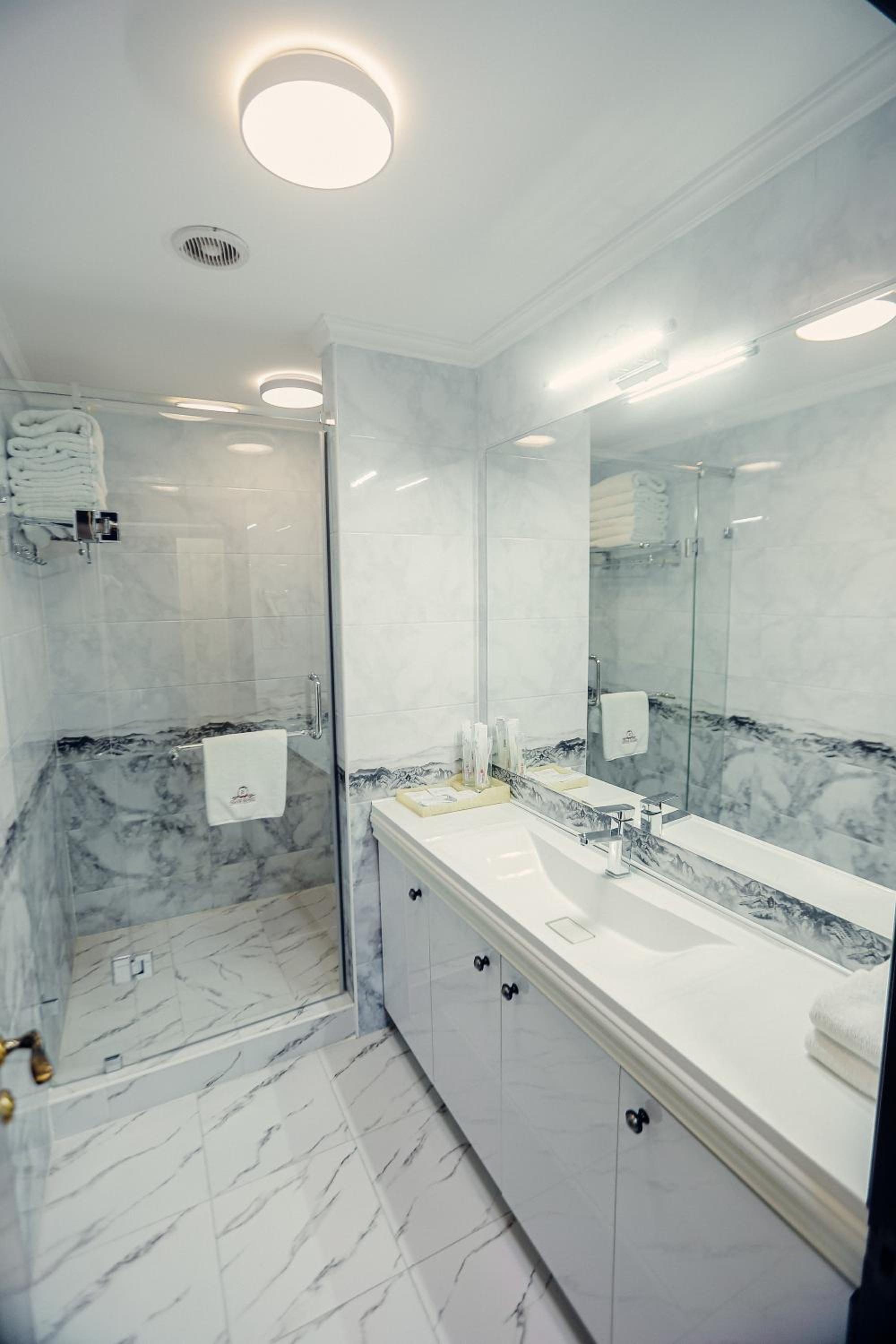 Superior Double or Twin Room with Terrace photo 3