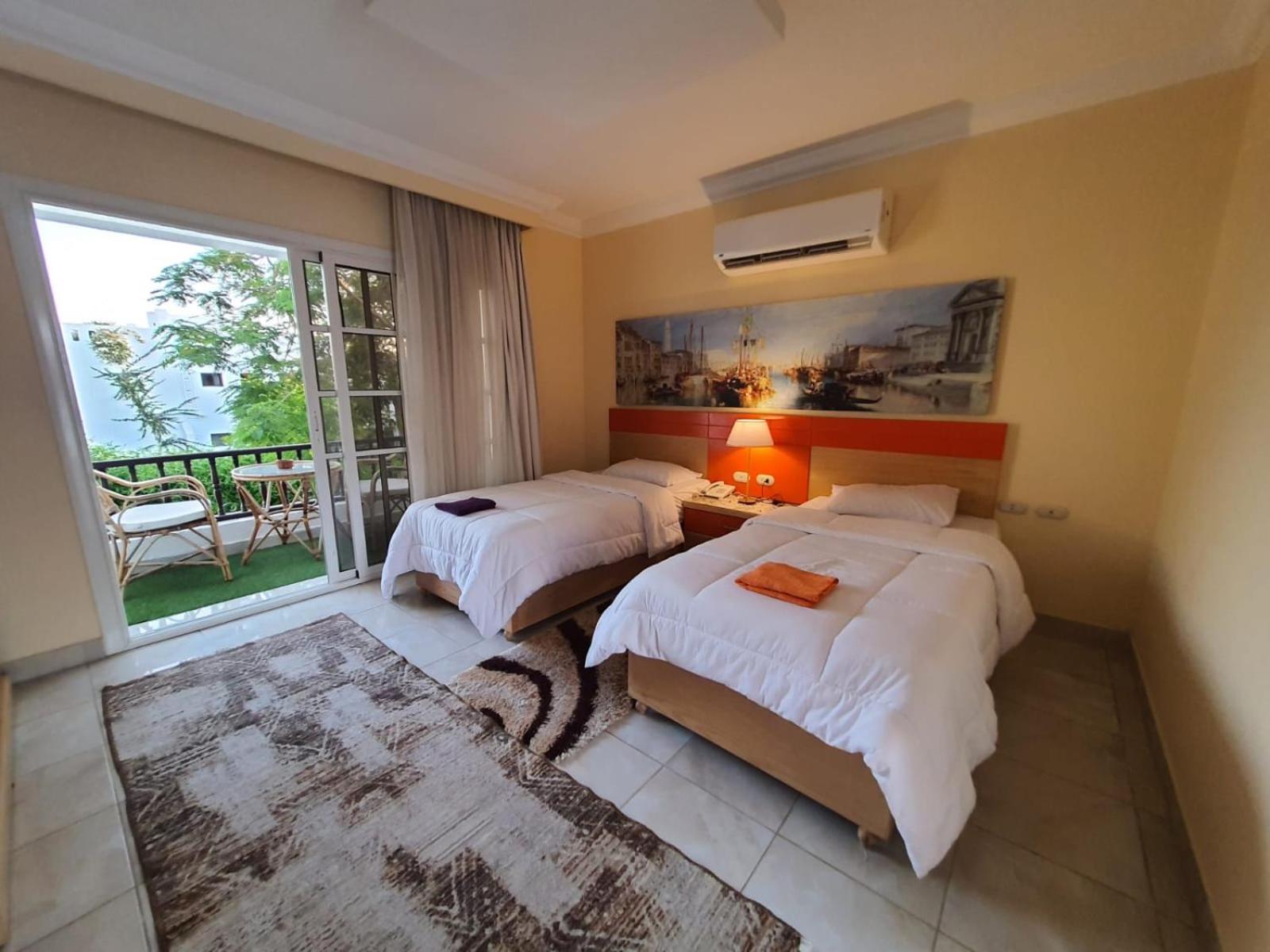 Deluxe Family Room - Photo 18