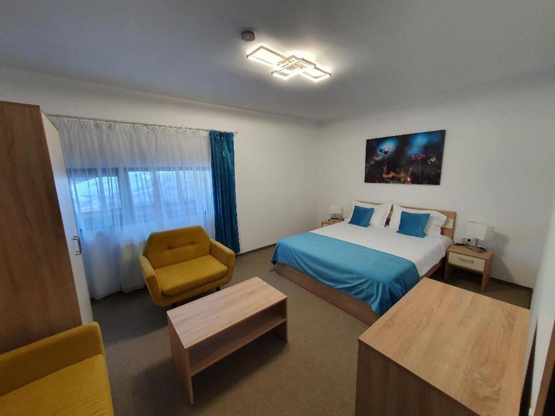 Deluxe Apartment - Photo 2