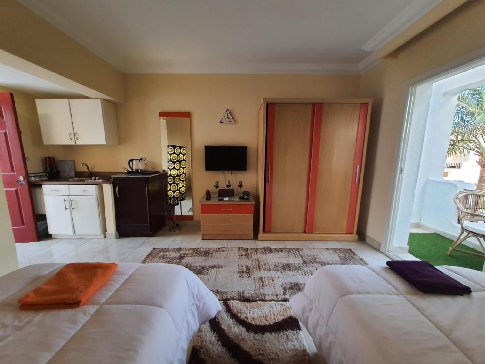 Deluxe Family Room - Photo 19