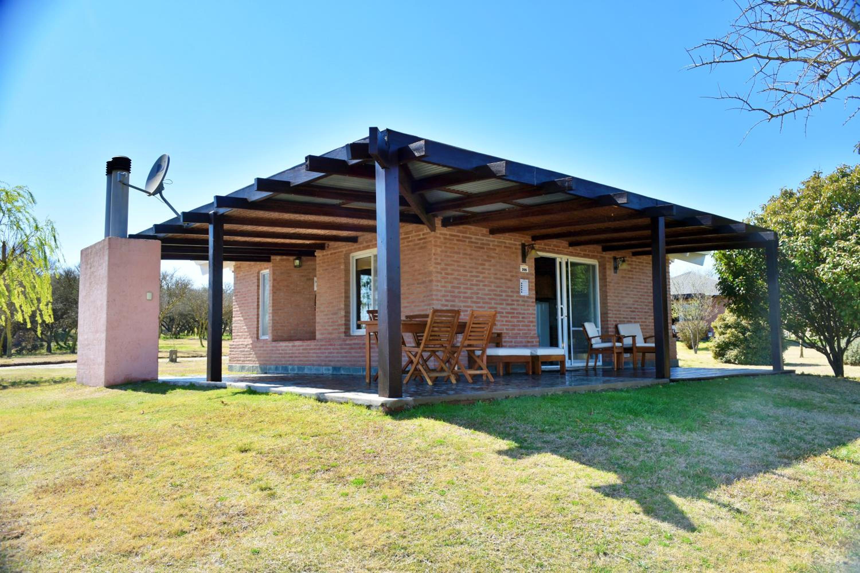 One-Bedroom House photo 3