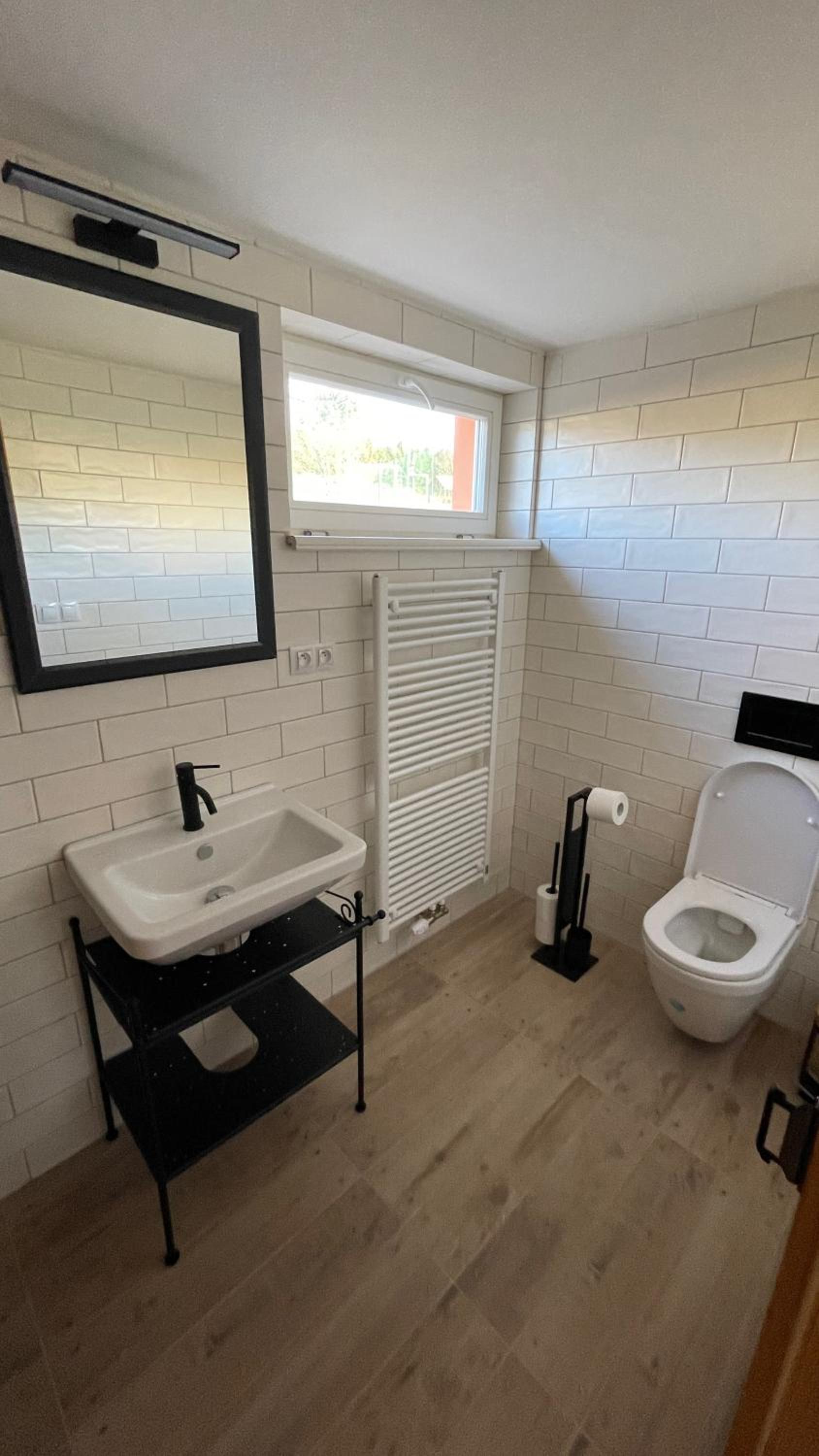 Comfort Triple Room with Shower - Photo 6