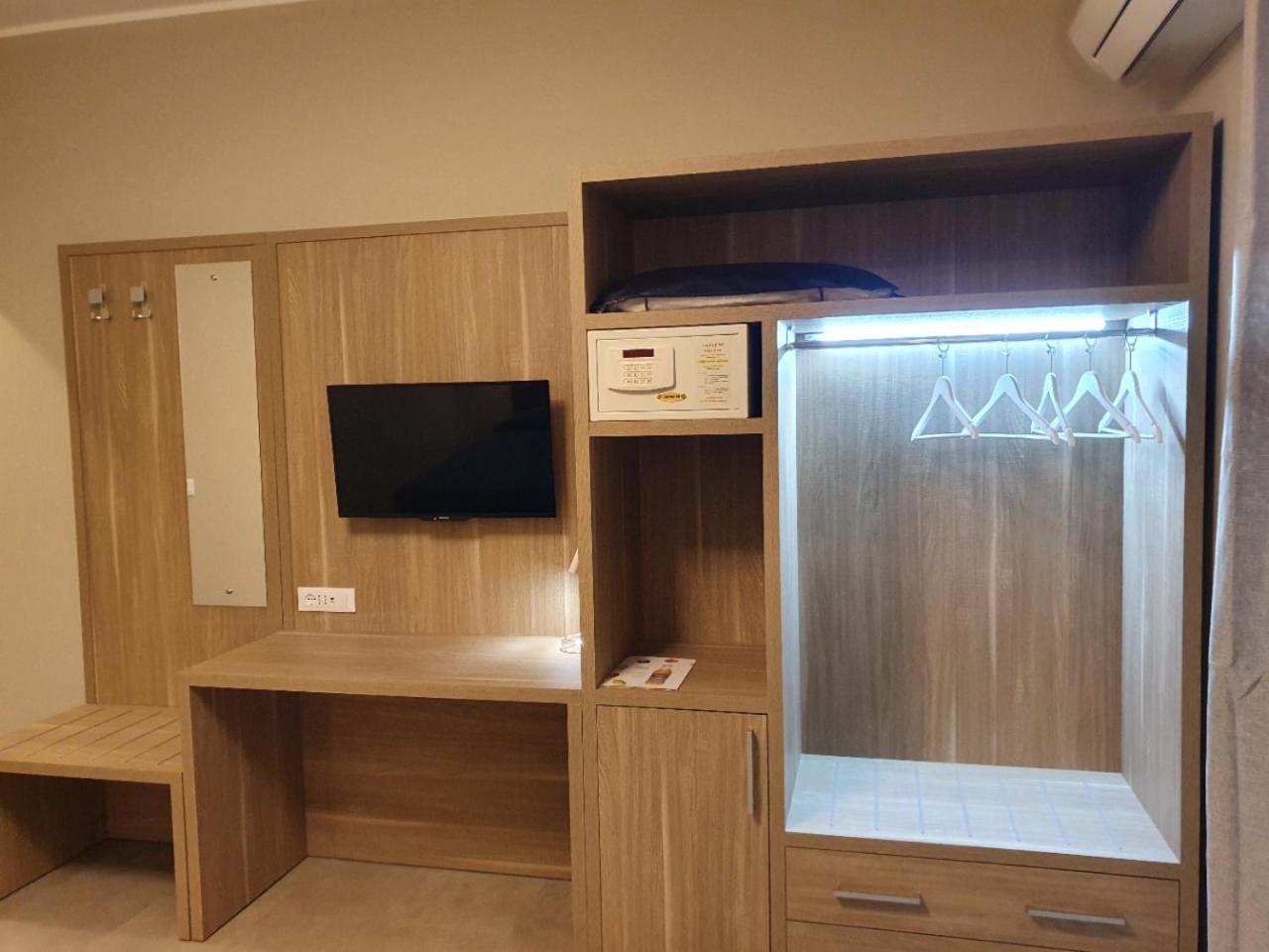 Classic Double or Twin Room - Photo 1