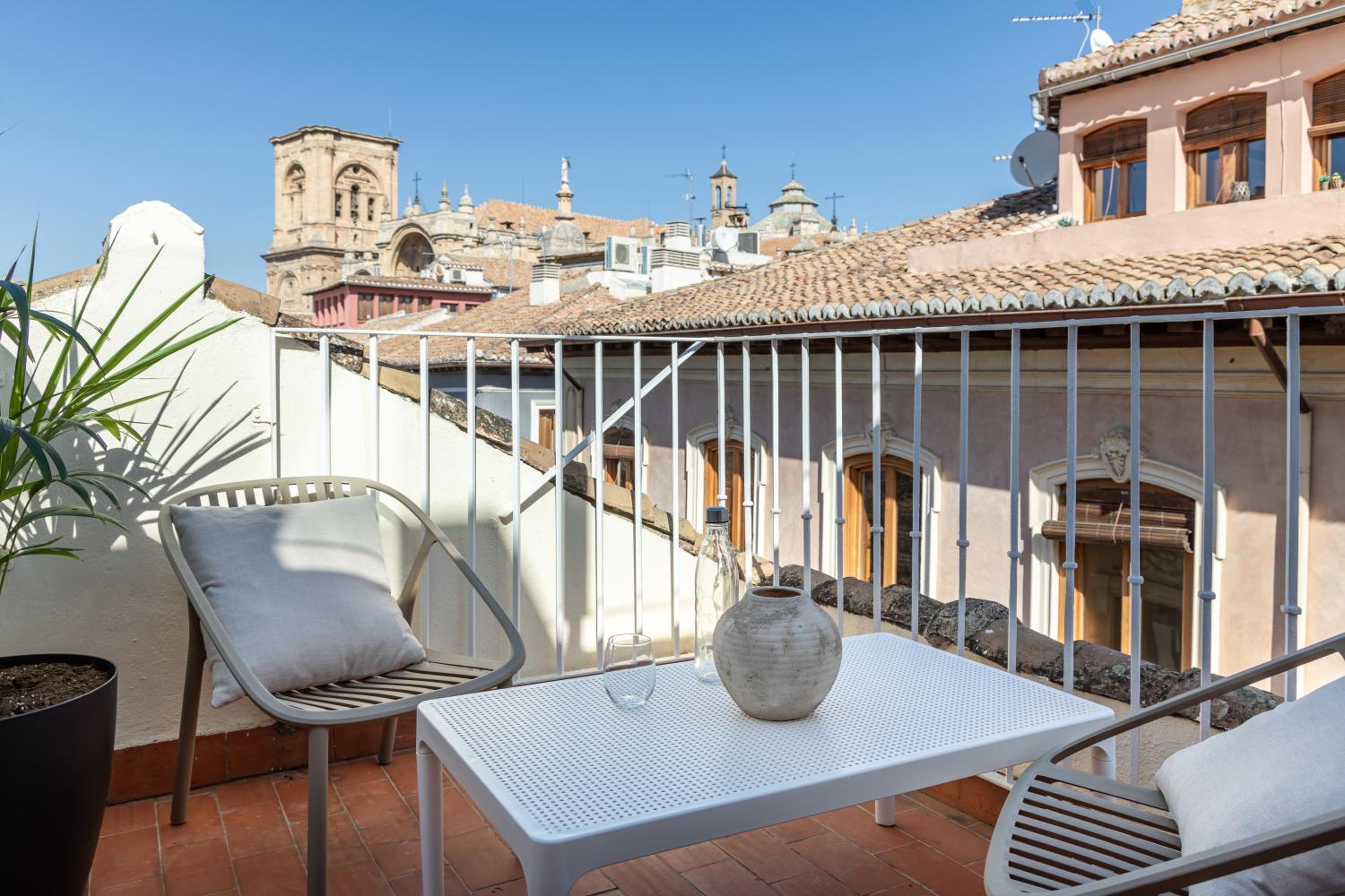 Apartment with Terrace photo 3