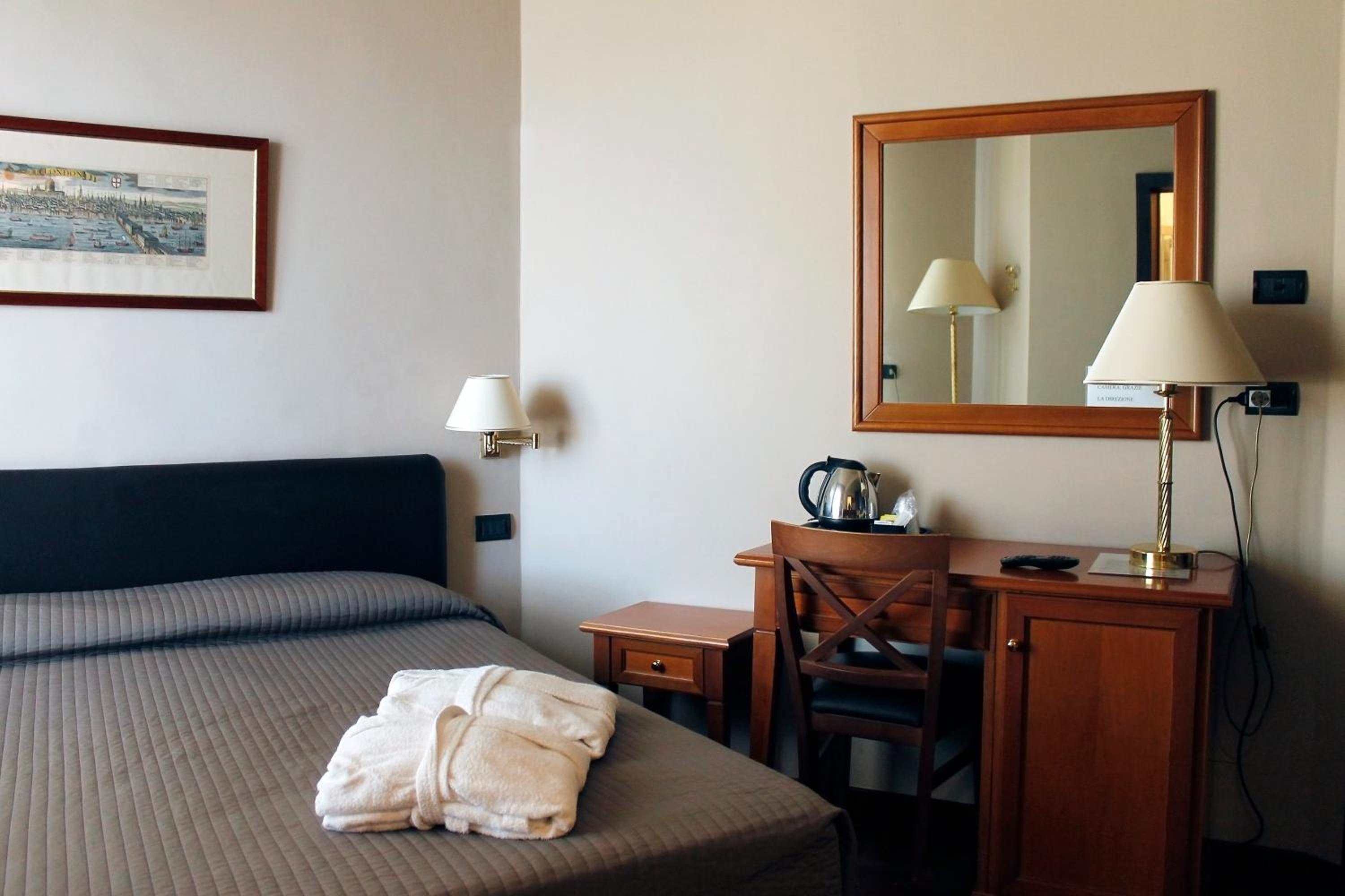 Standard Double Room with Spa Access 
