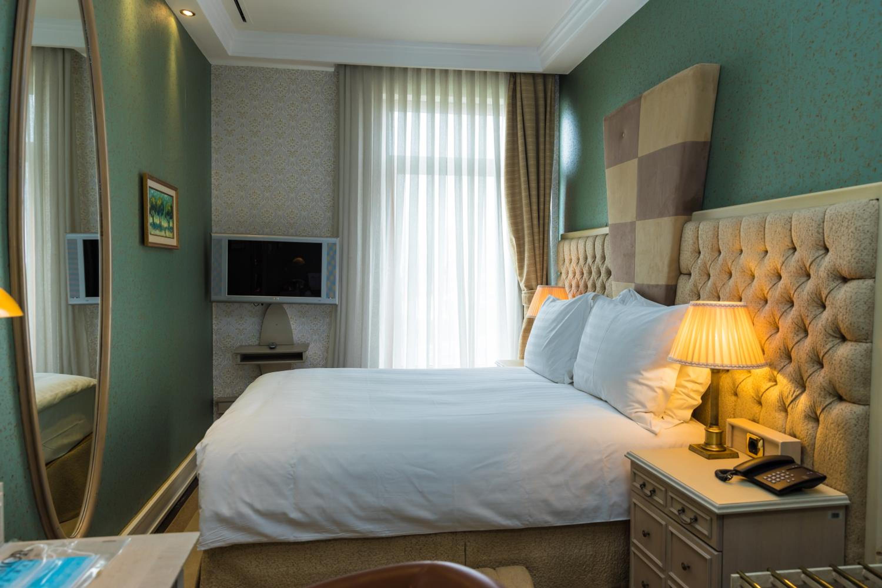 Superior King Room photo 1