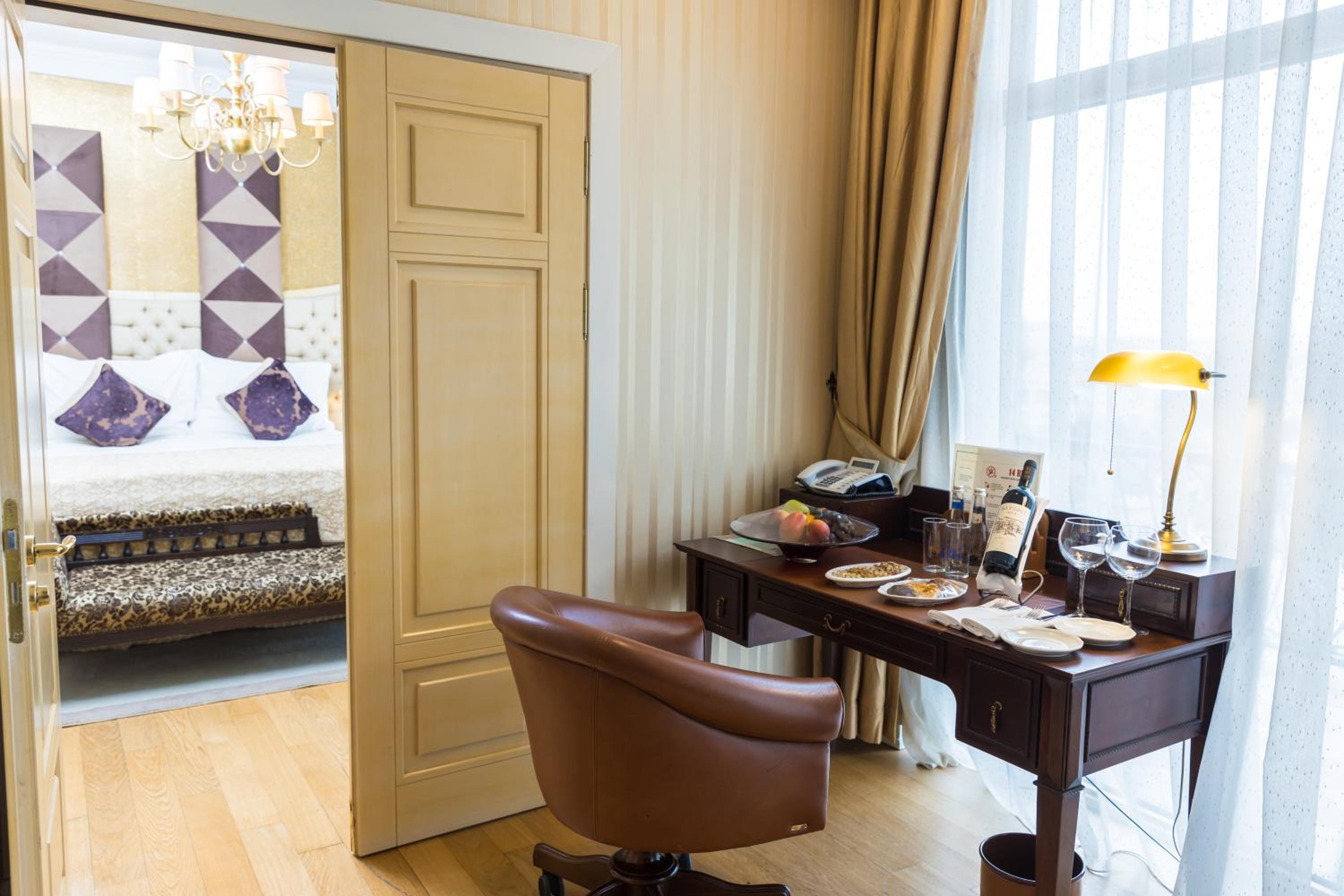 Junior Suite With Balcony photo 1