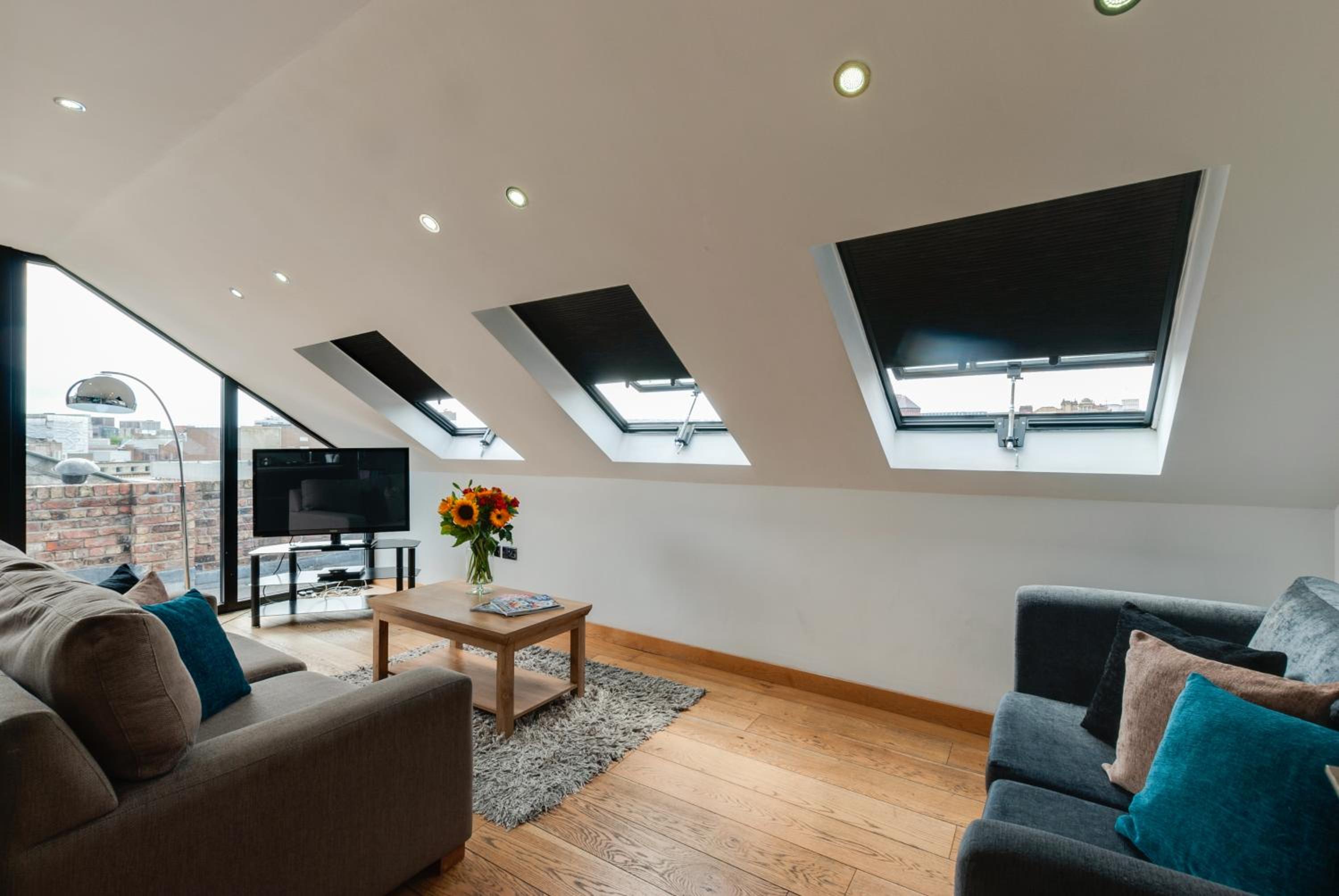Penthouse Apartment - Photo 4