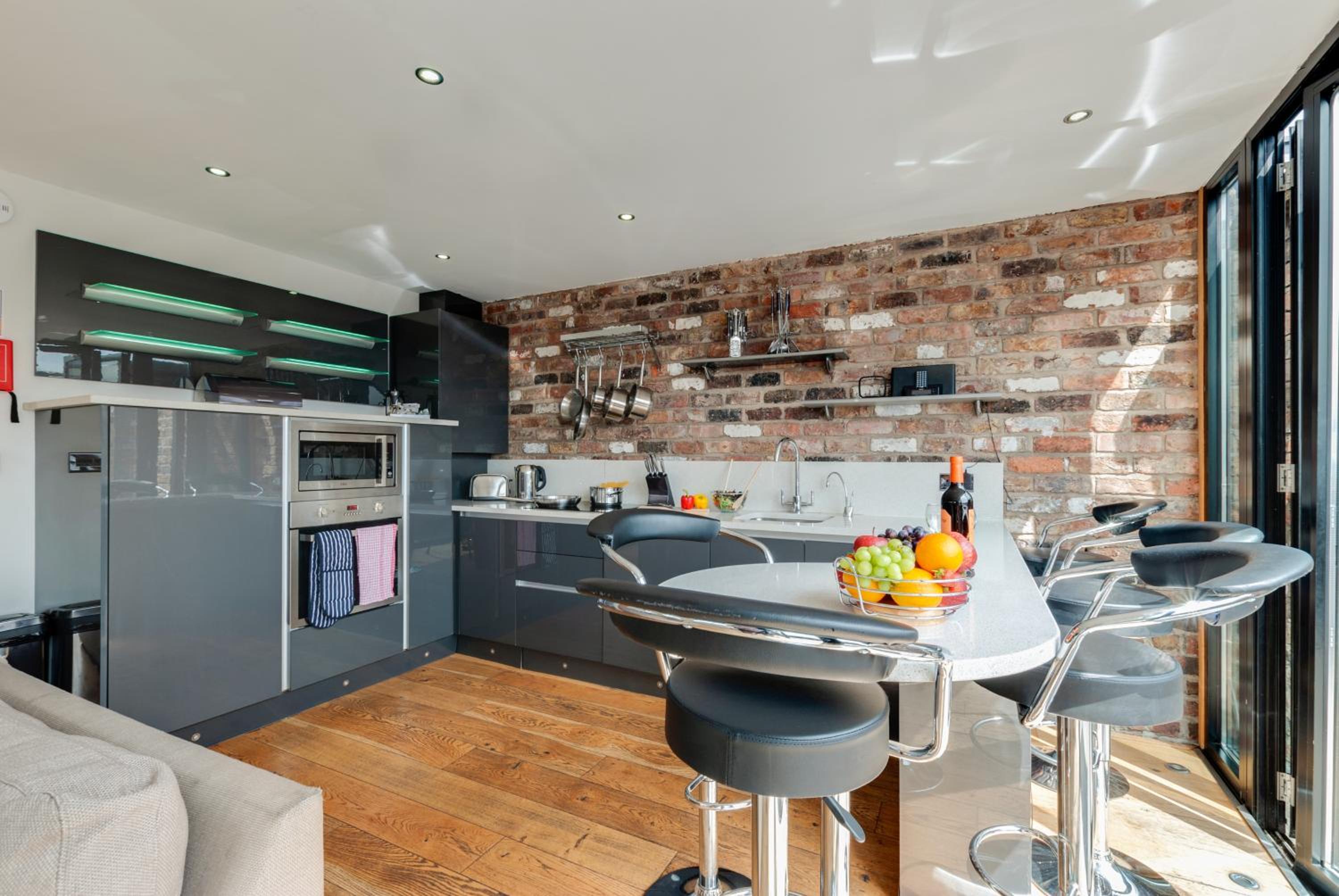 Penthouse Apartment - Photo 6