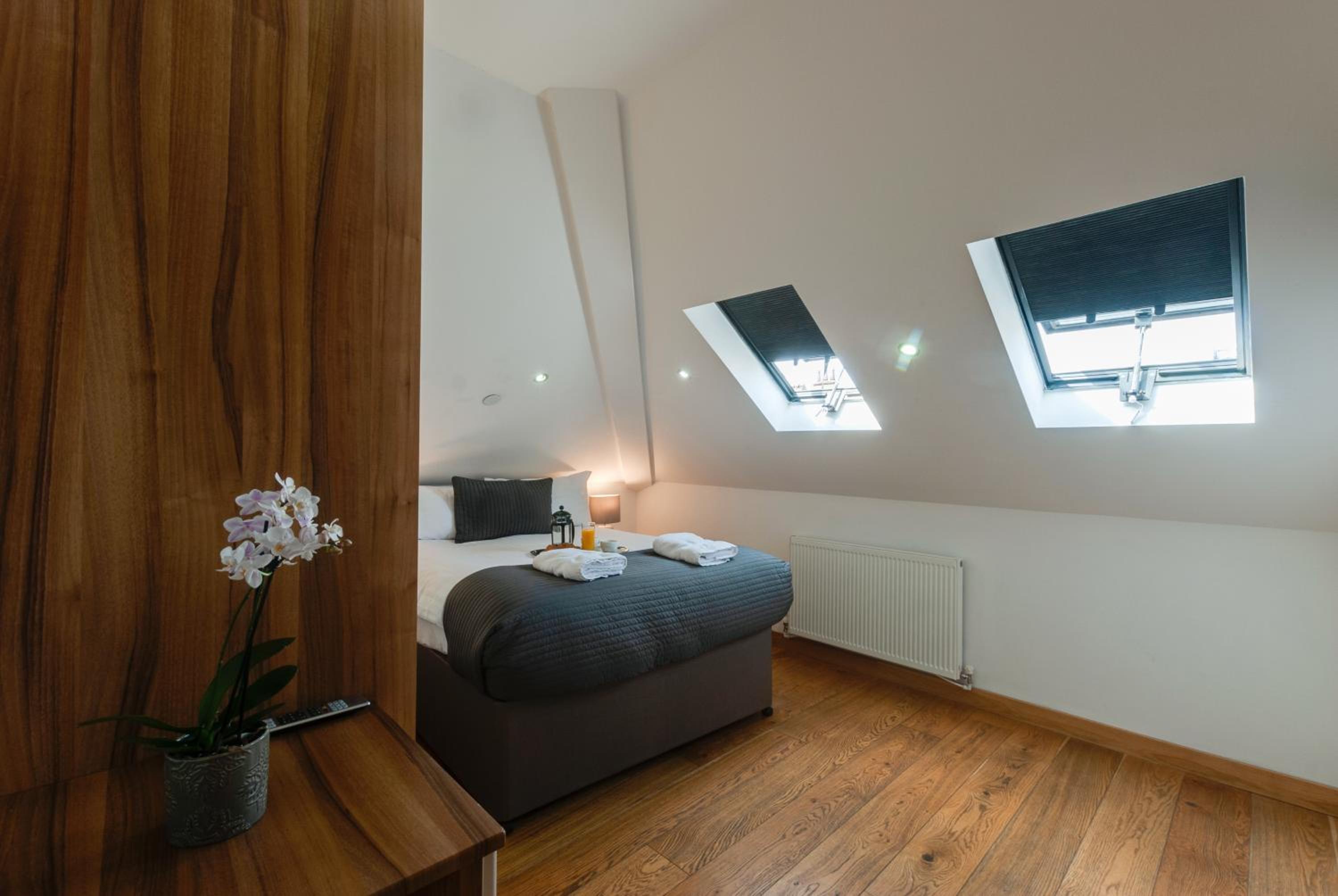 Penthouse Apartment - Photo 11