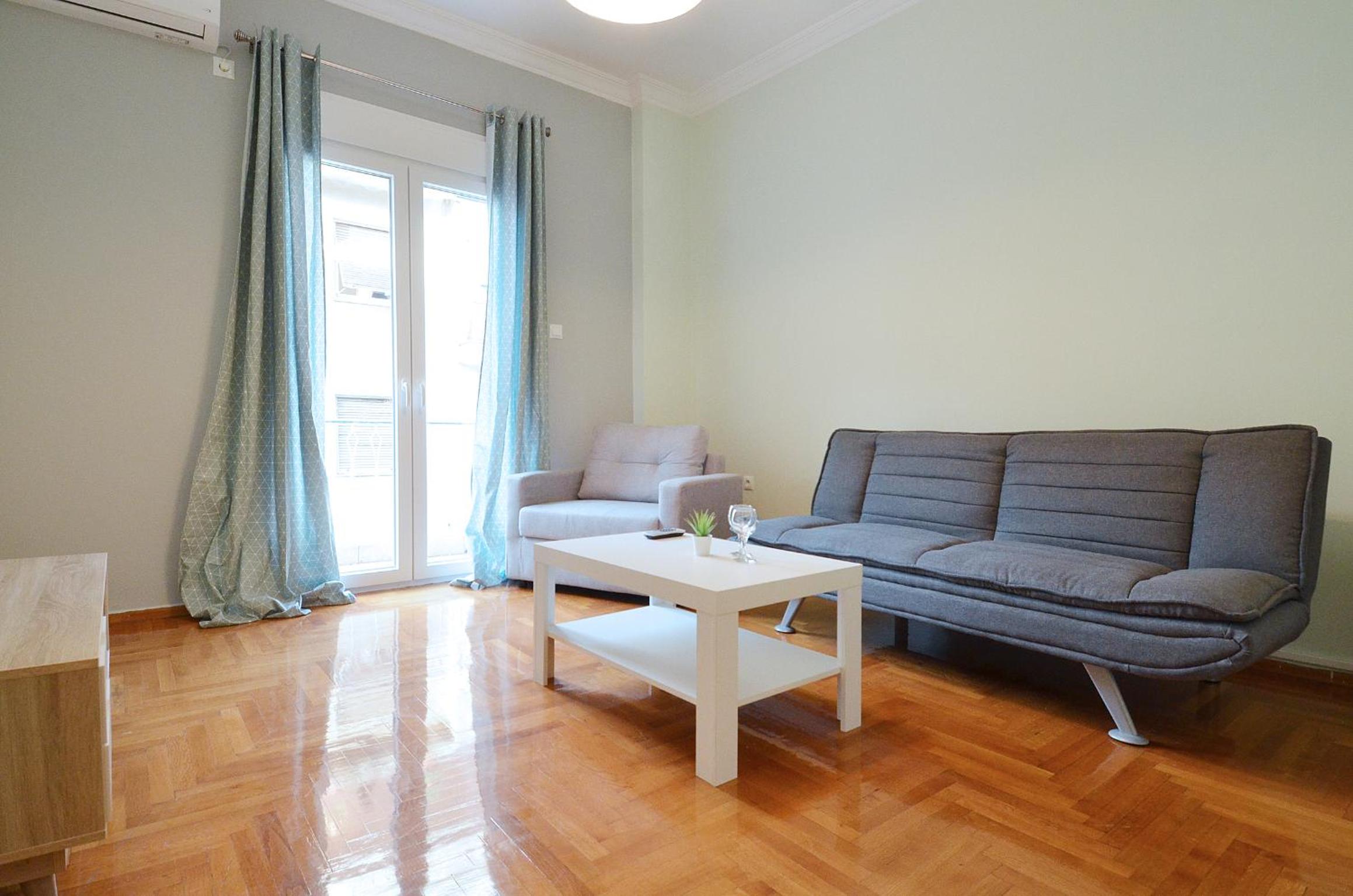 One-Bedroom Apartment