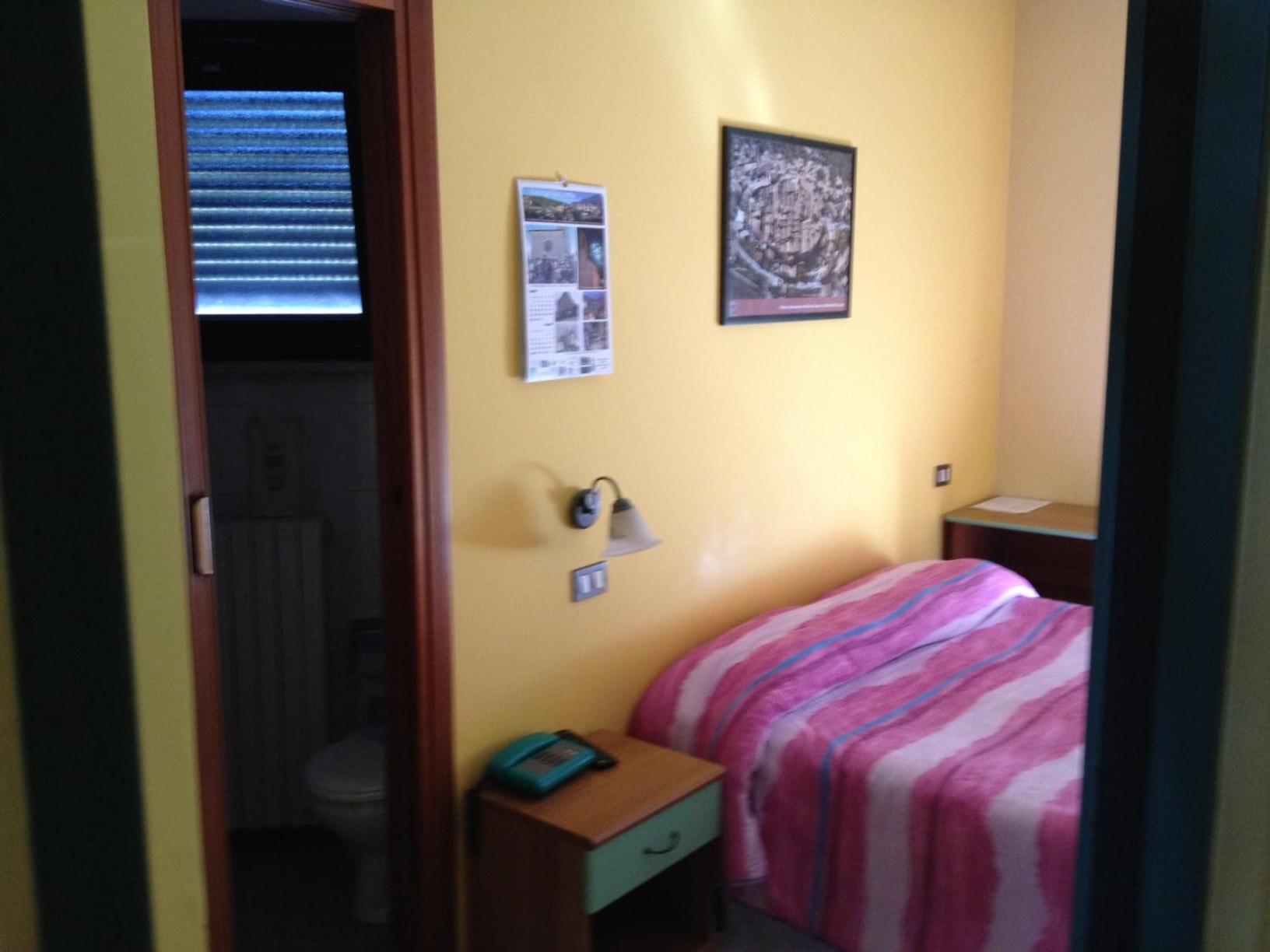 Single Room photo 1