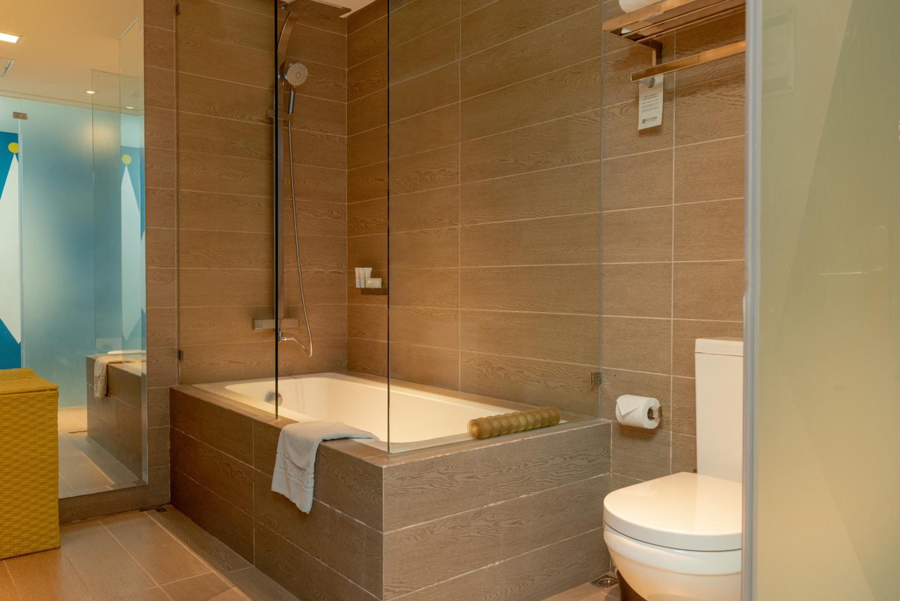 Two-Bedroom Suite photo 2