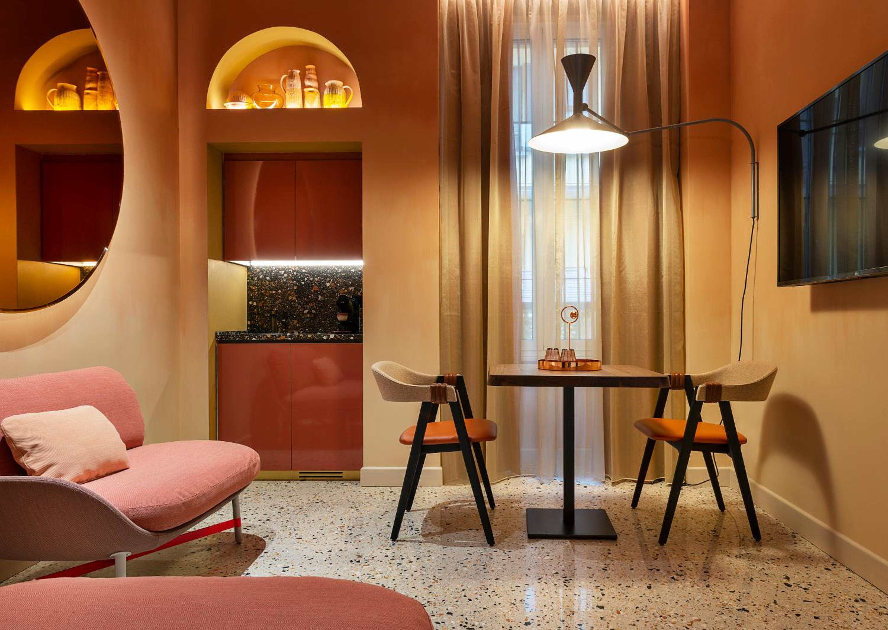 Queen Suite with Spa Bath