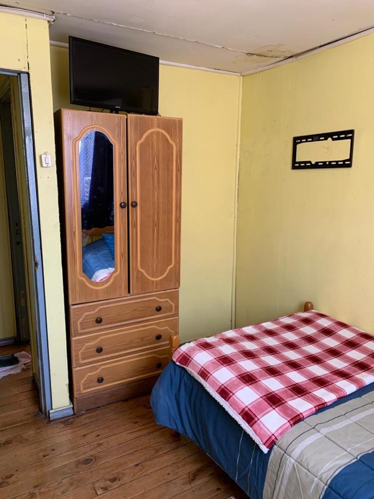 Standard Single Room with Shared Bathroom photo 1