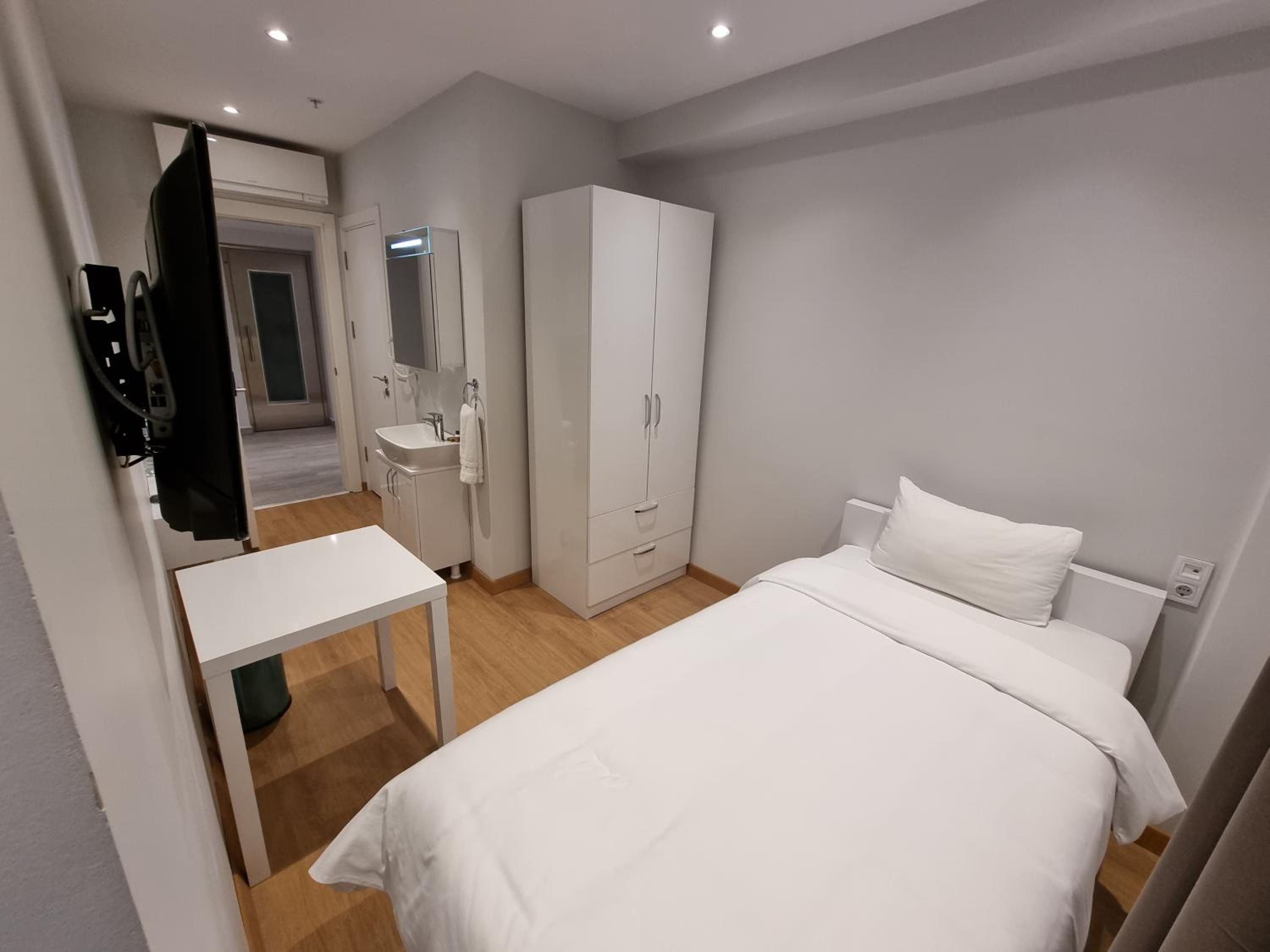 Single Room photo 1