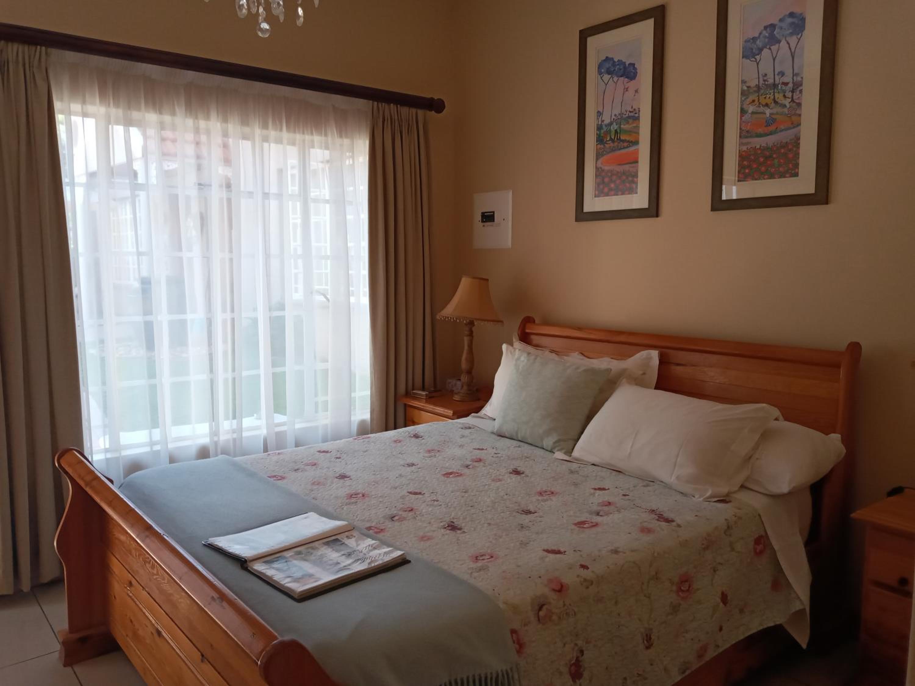 Budget Double Room - Photo 1