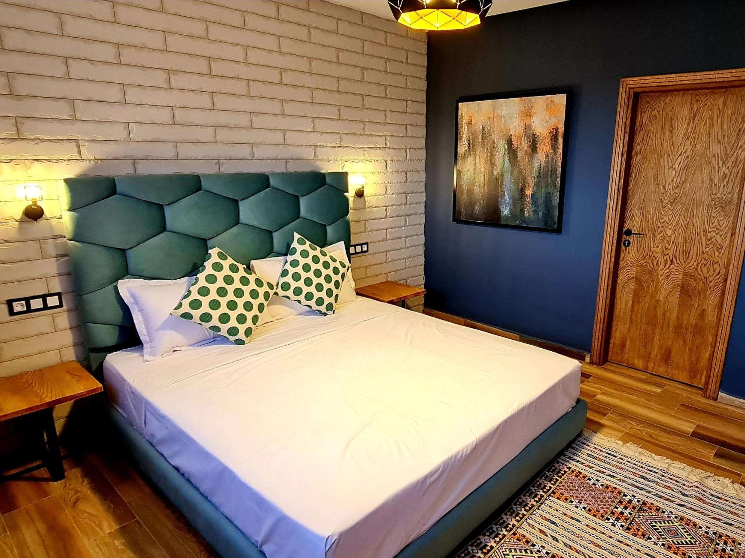 Double Room with Mountain View - Photo 2