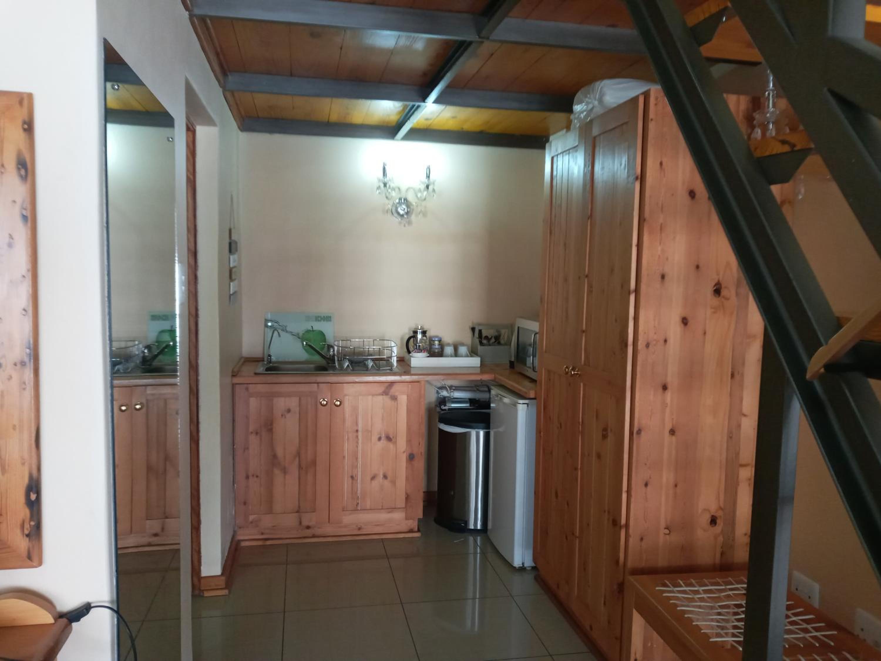 Family Room - Photo 3